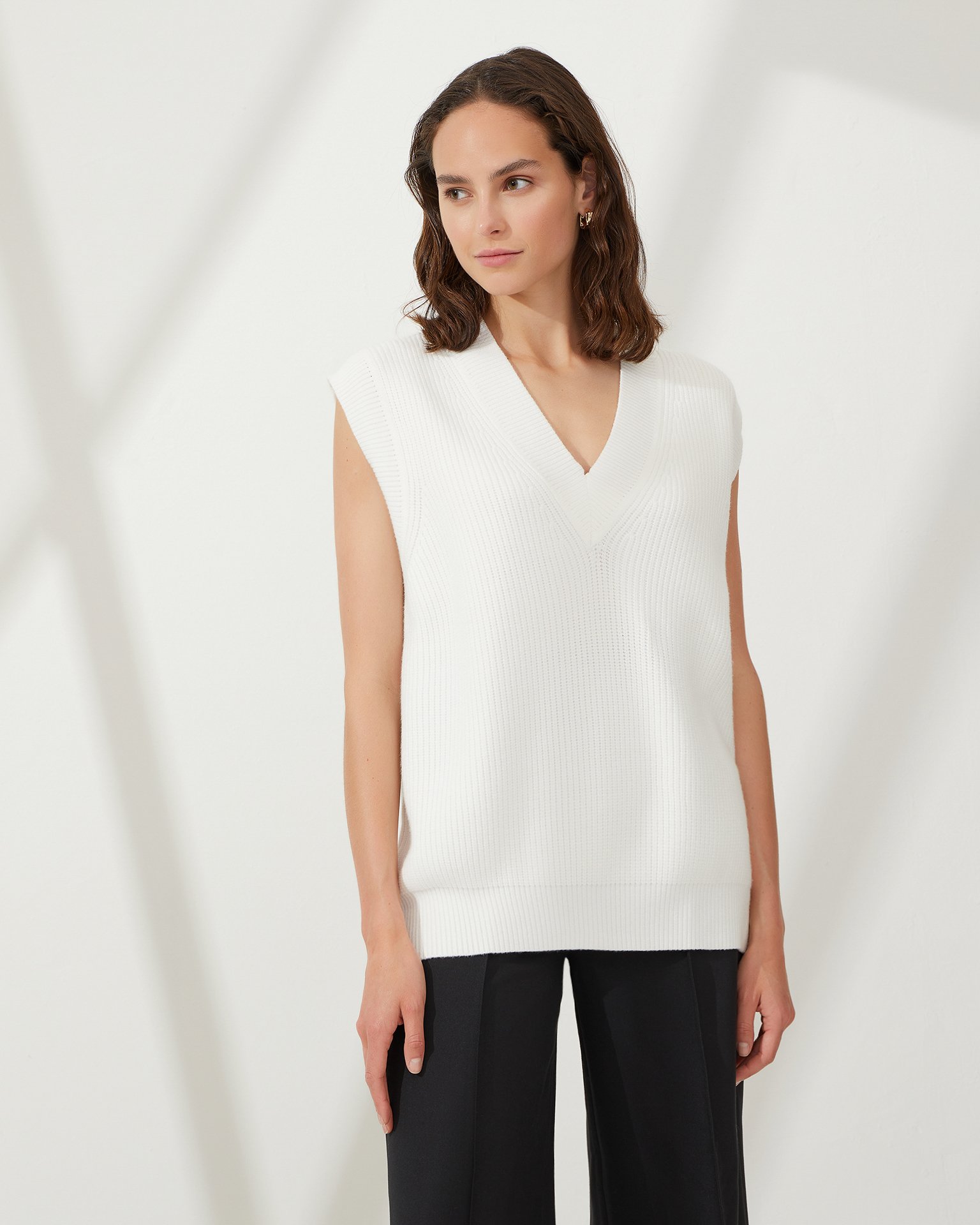 Белый жилет 2