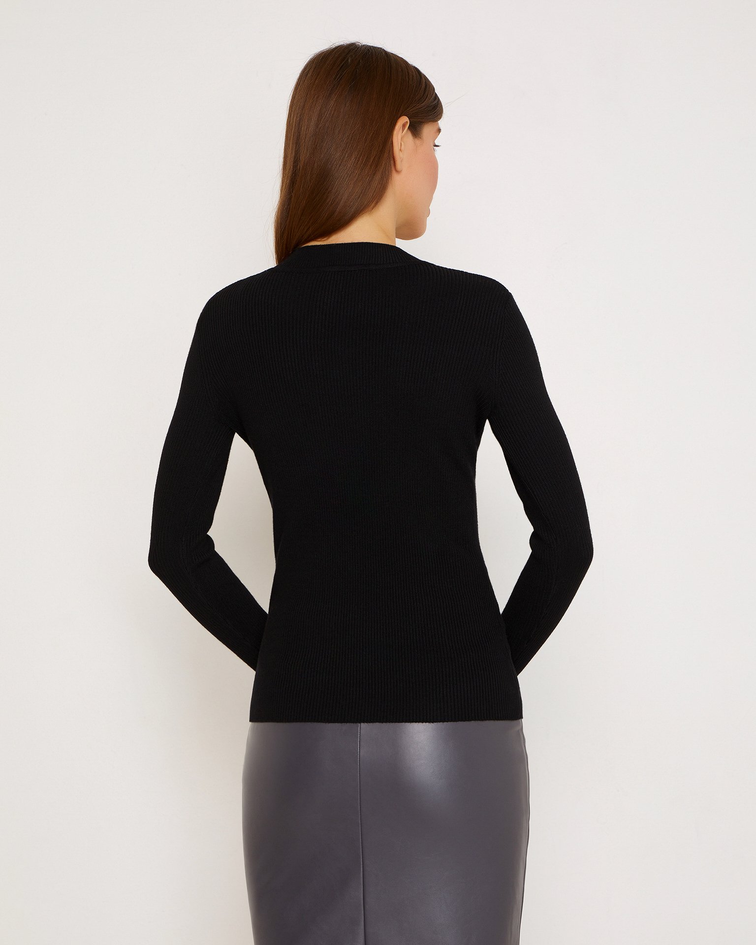 Черная водолазка 4