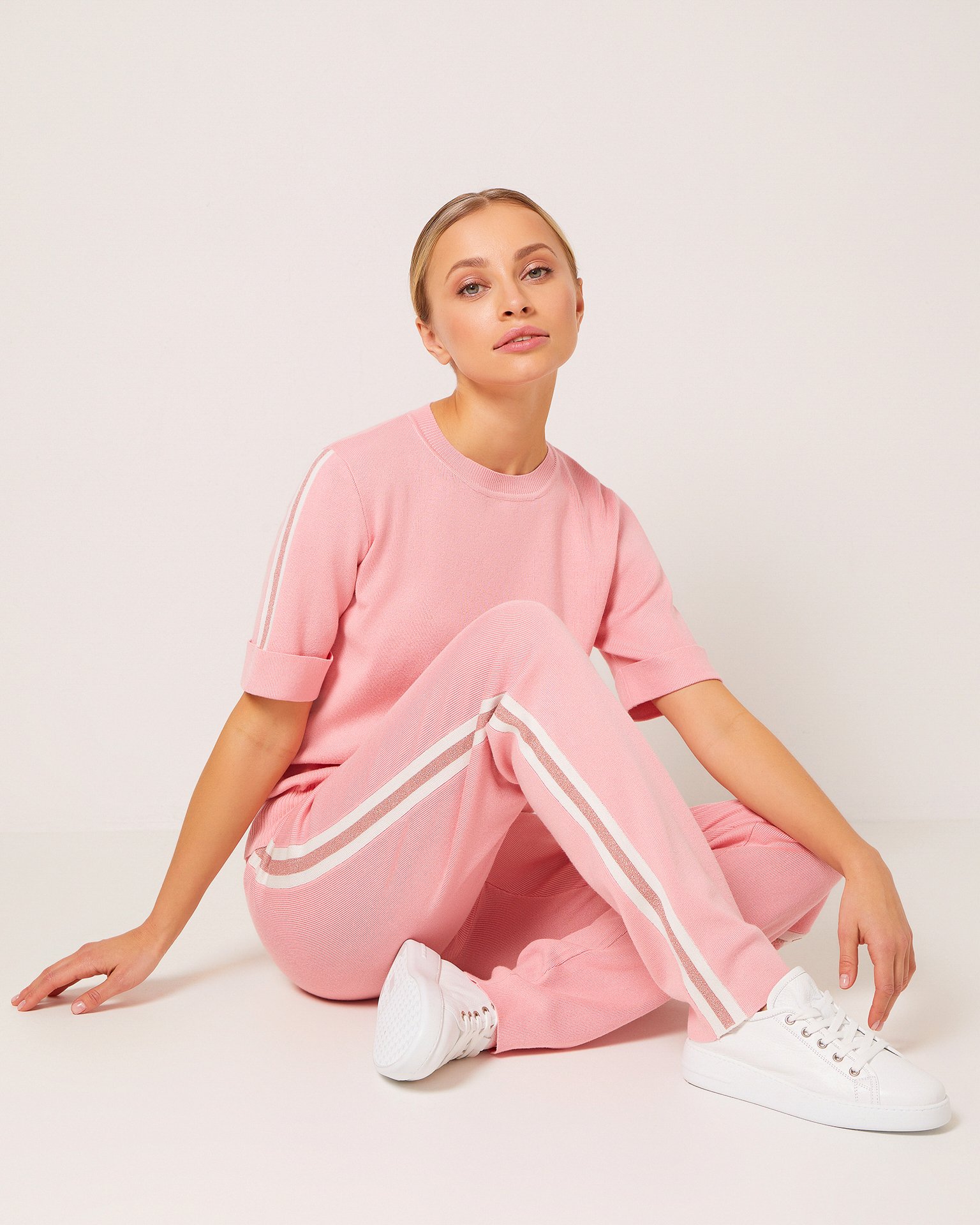 Костюм с посадкой на талии 1