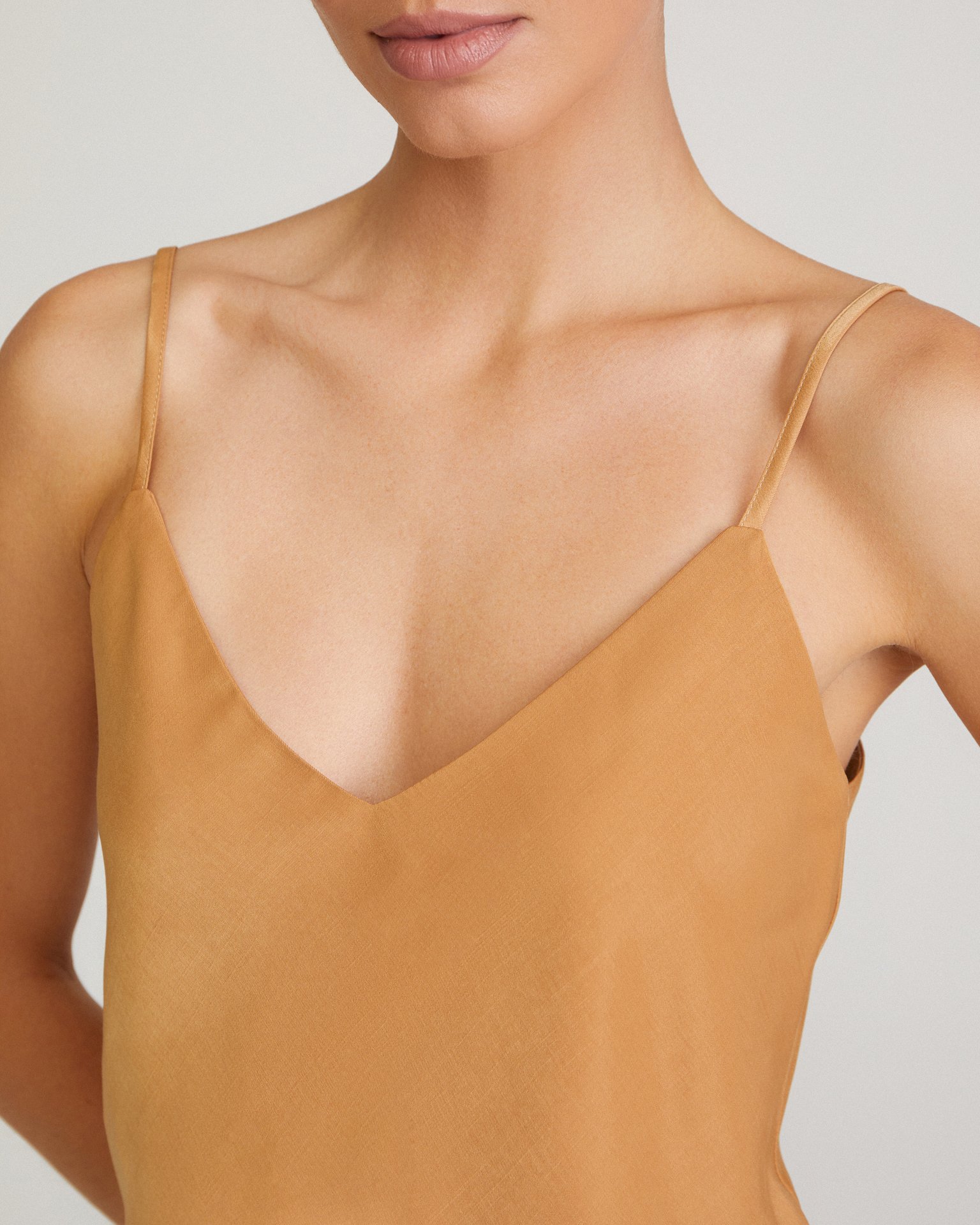 Топ на бретелях 5