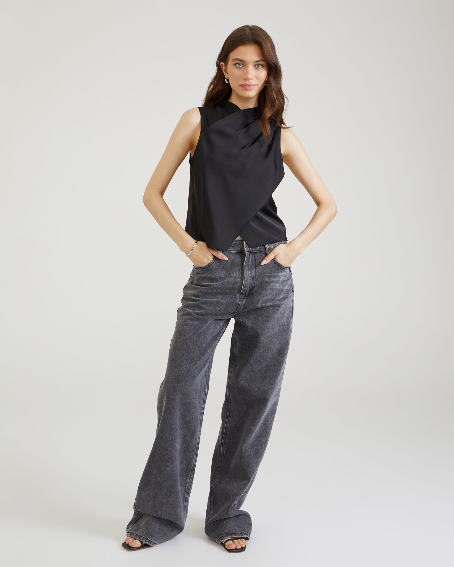 Чёрный топ 1