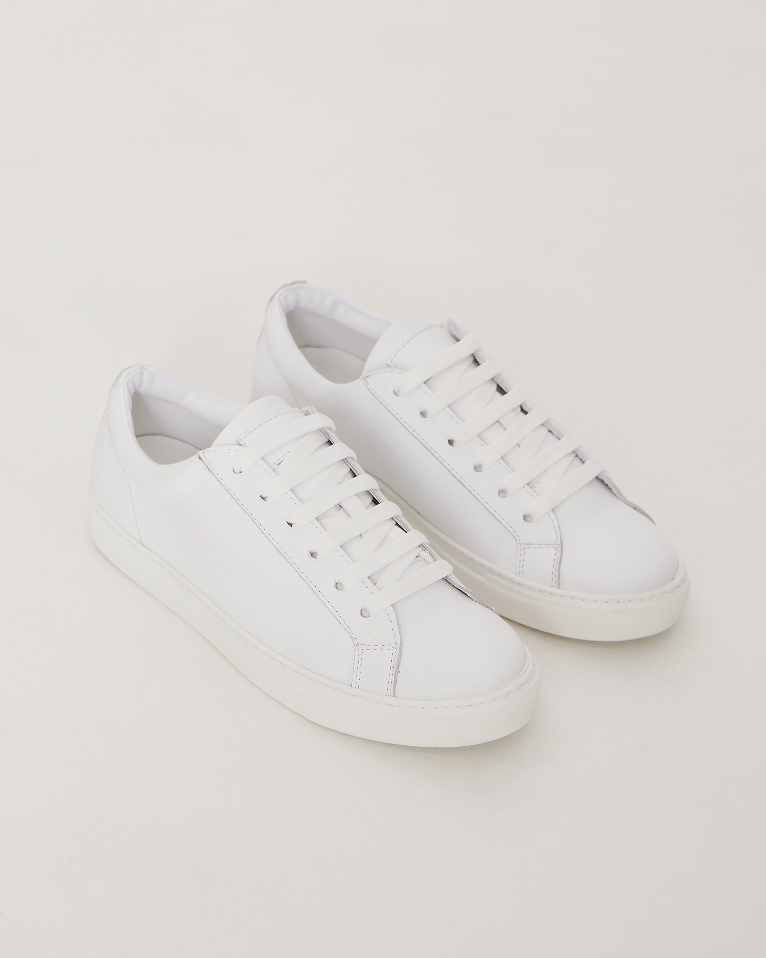 Кеды белого цвета 1