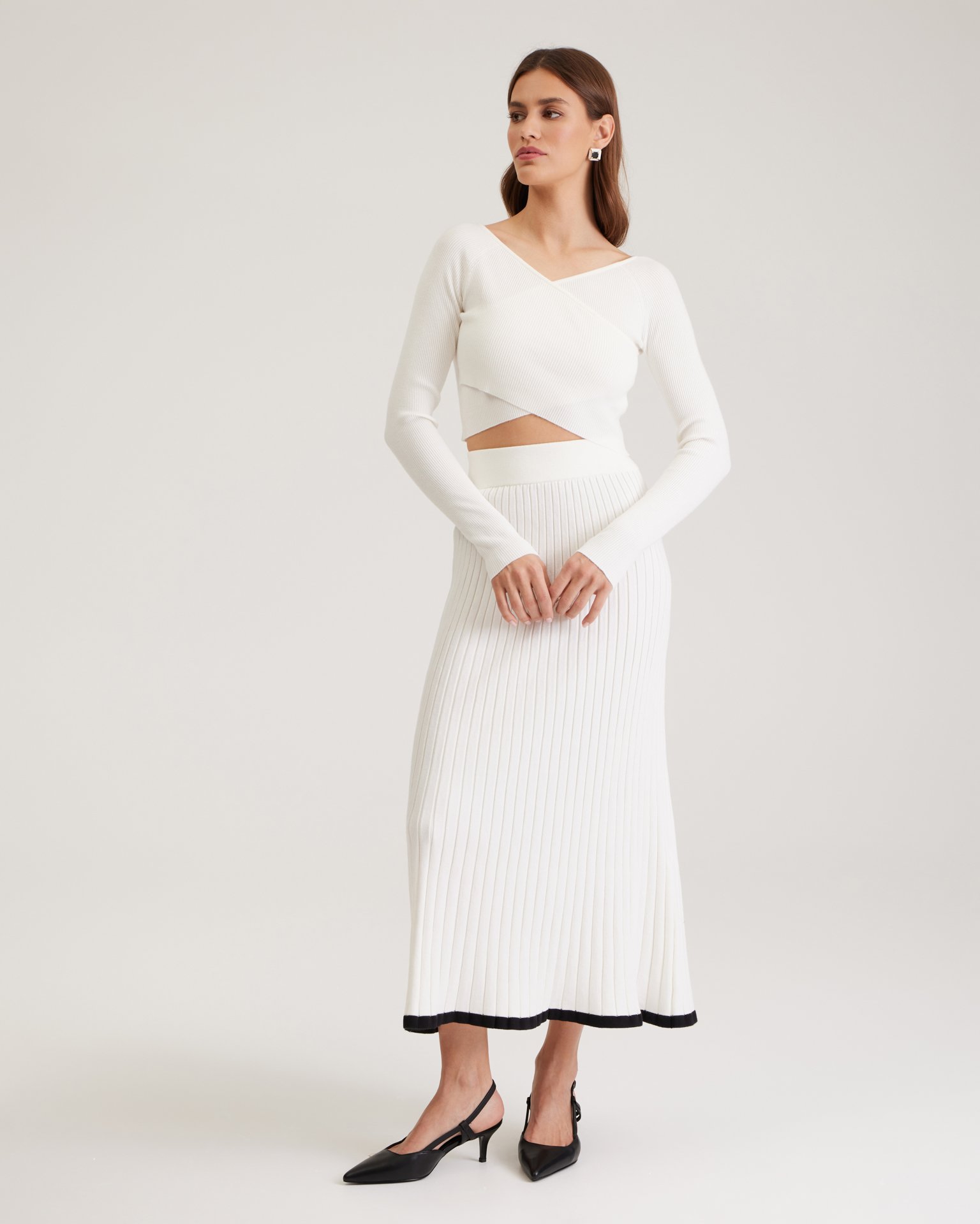 Укороченный белый топ 5