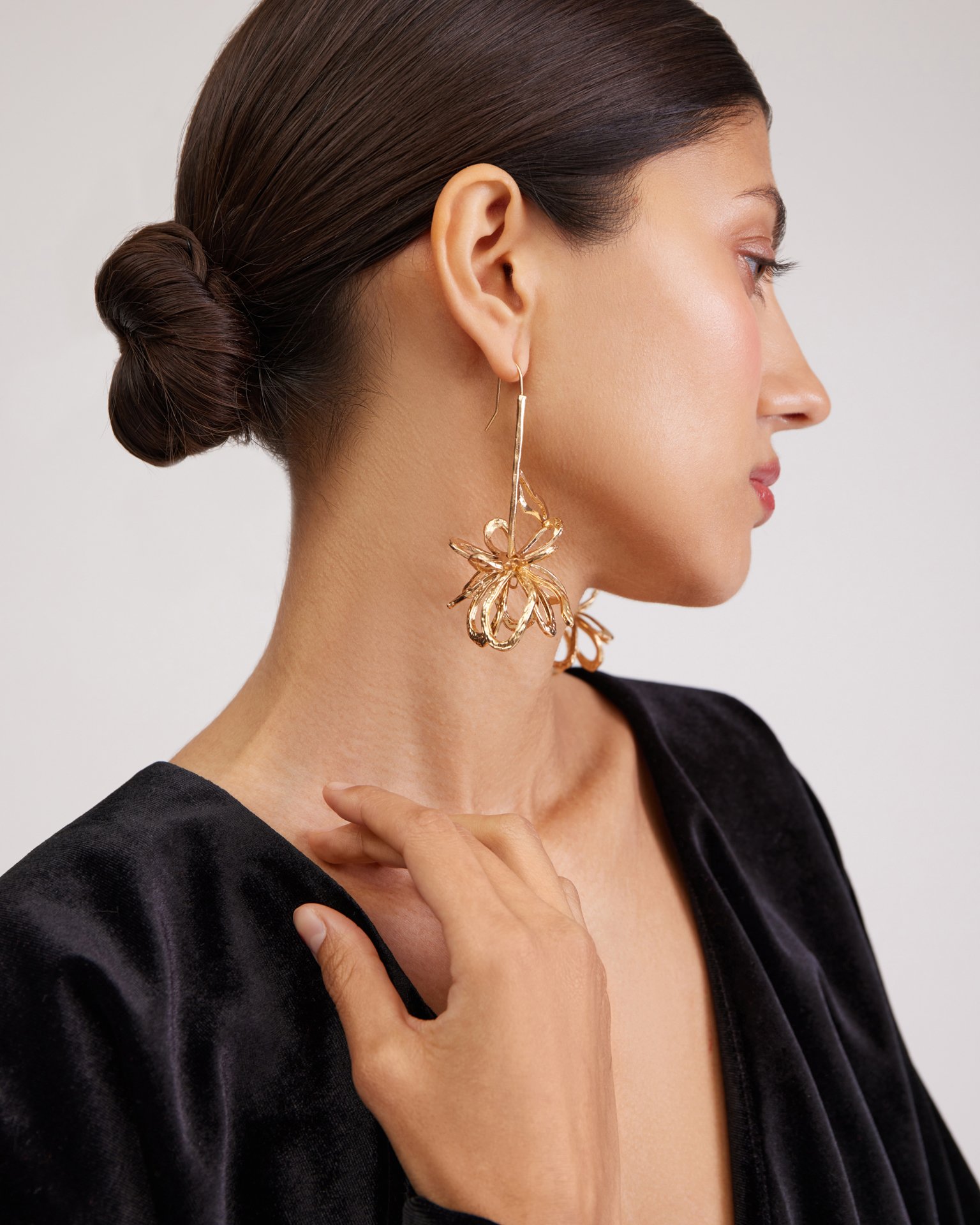 Золотистые серьги 3