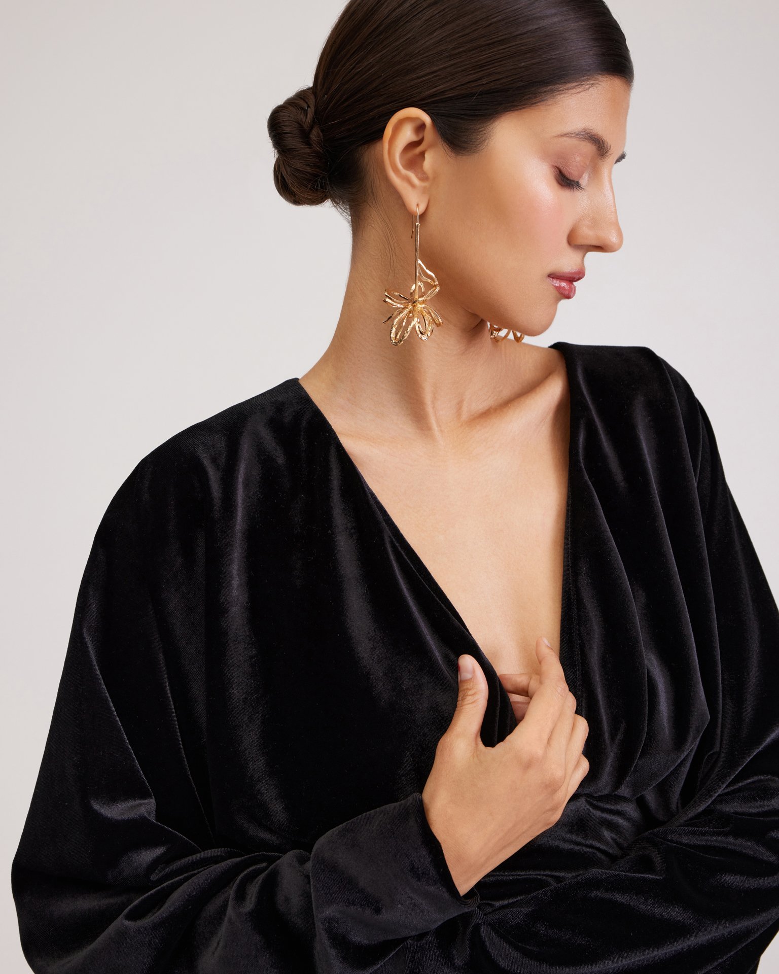 Золотистые серьги 2