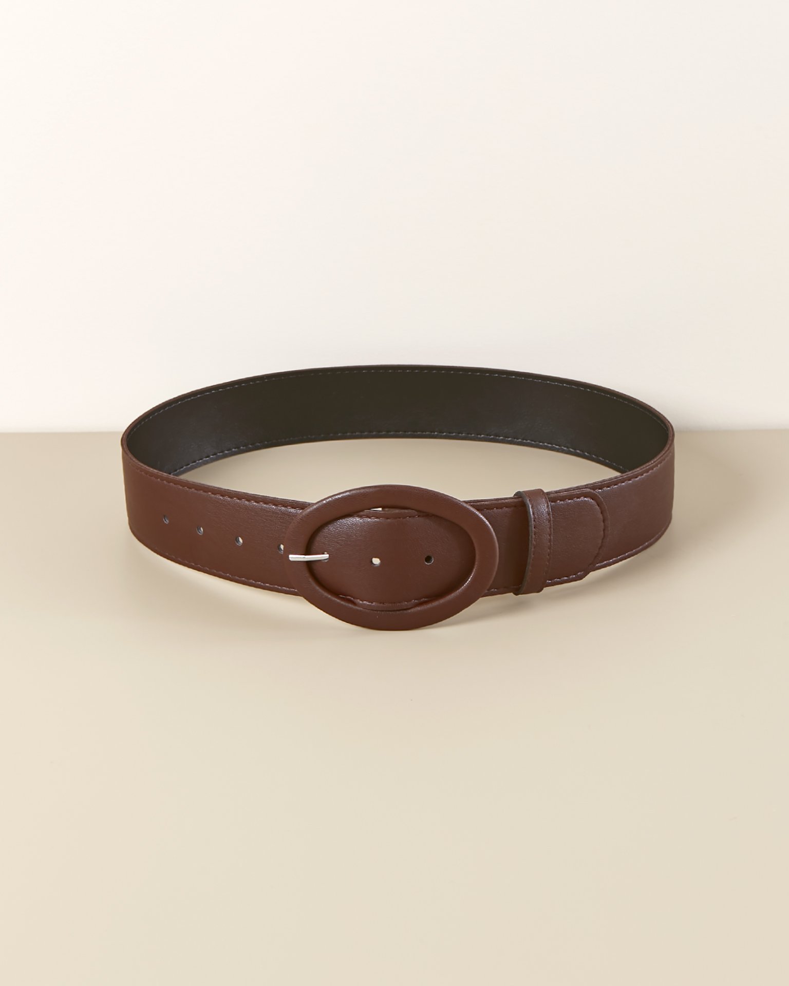 Belt with oval buckle, Brown
