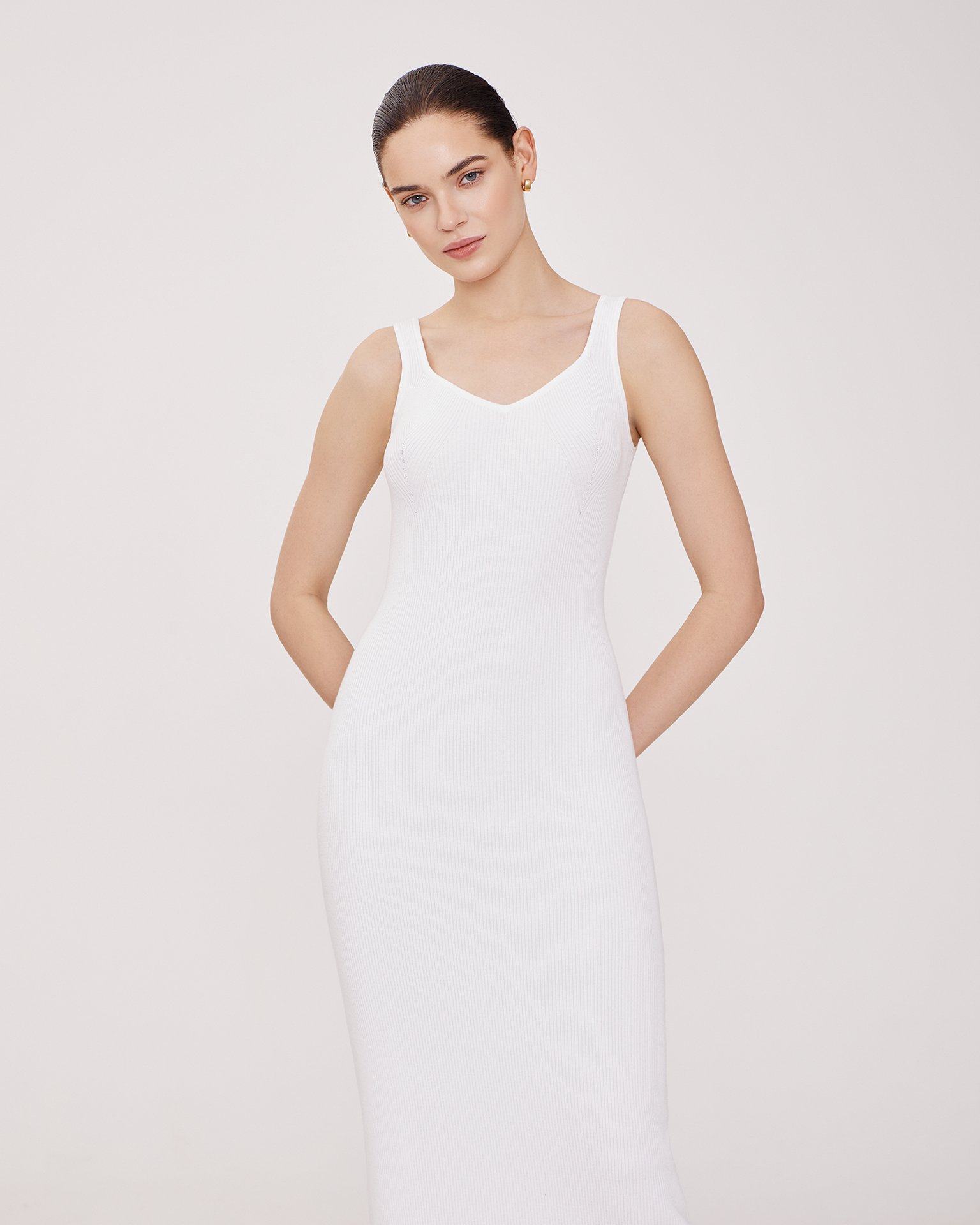 Платье миди белого цвета 4