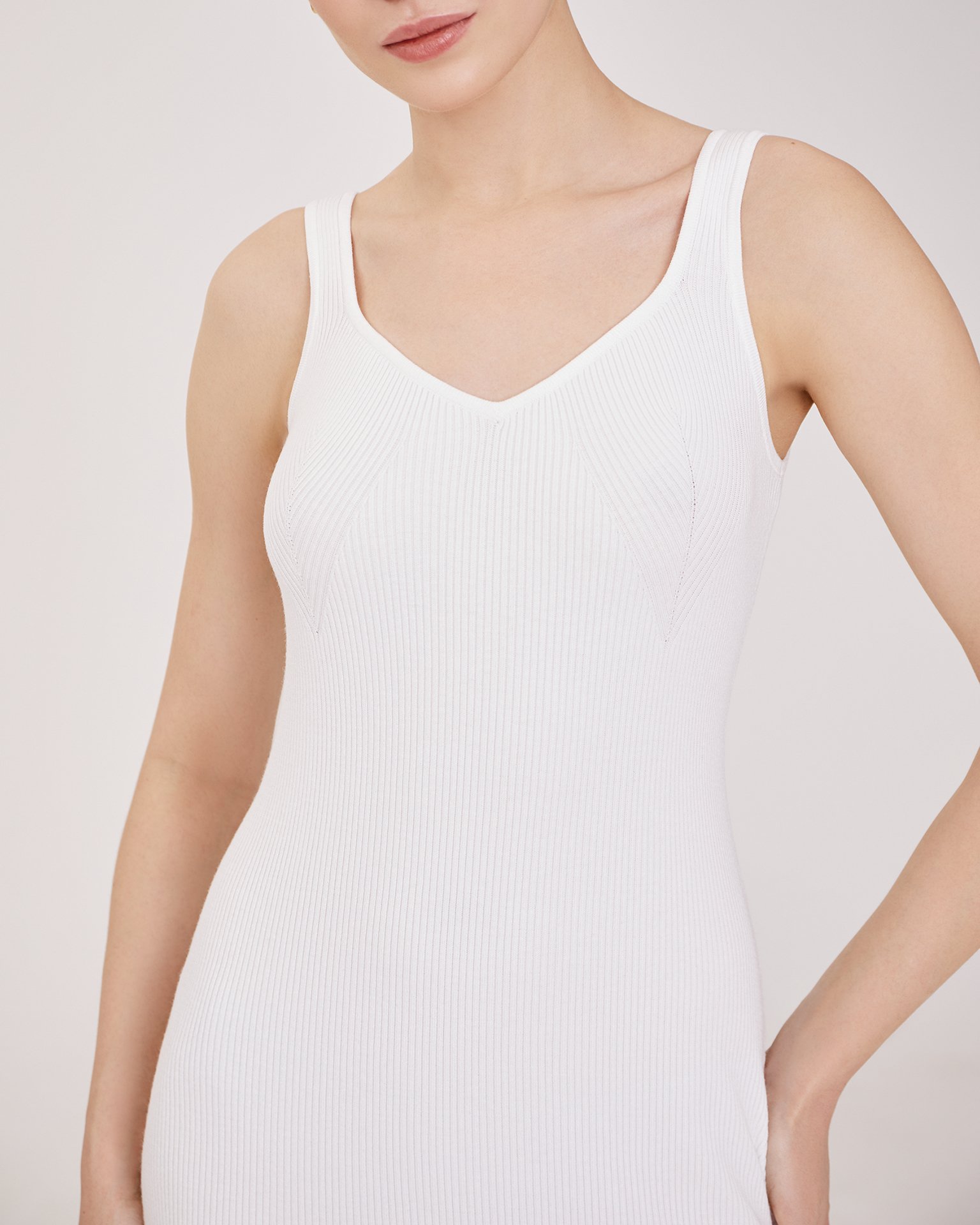 Платье миди белого цвета 6