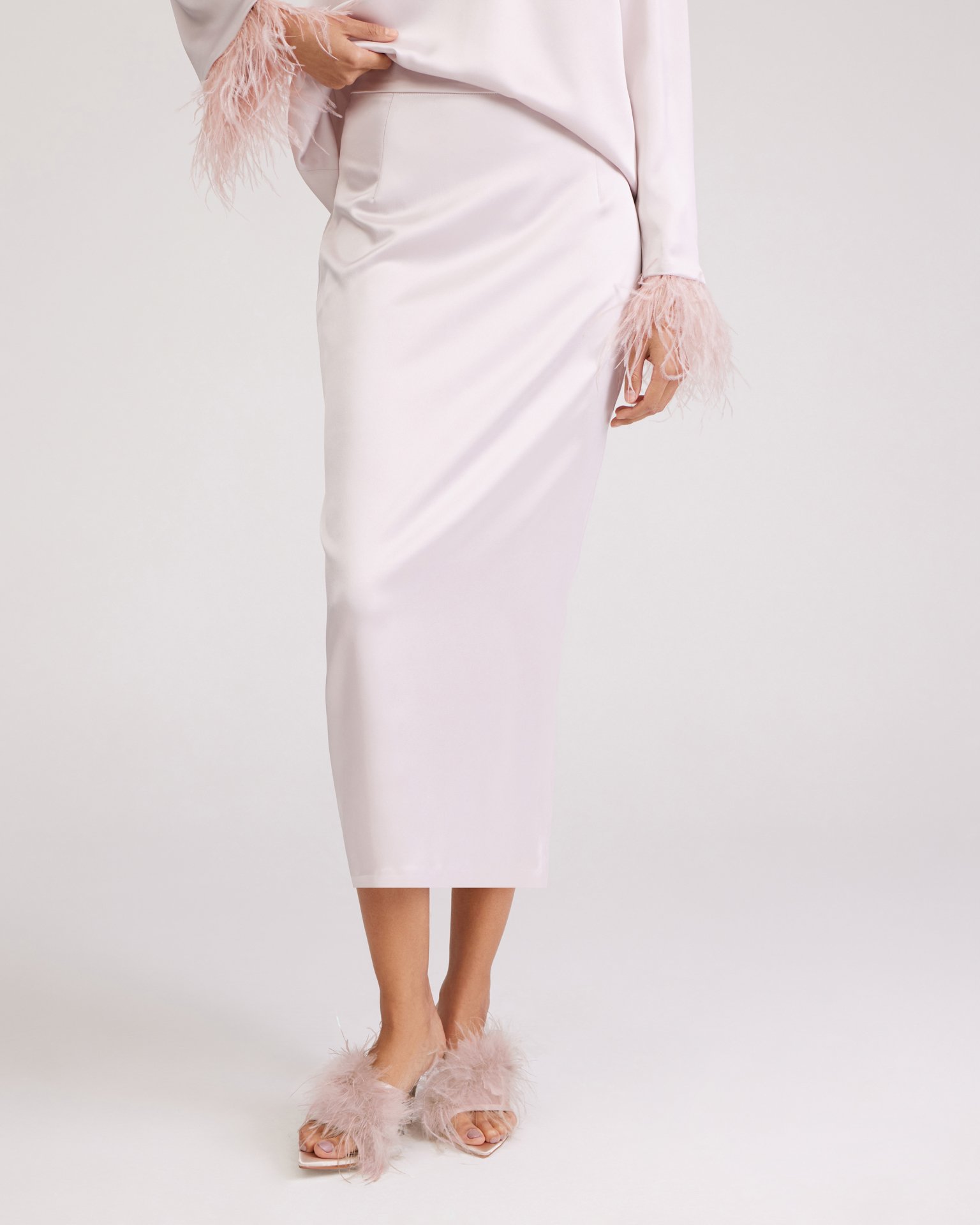 Атласная юбка миди 1