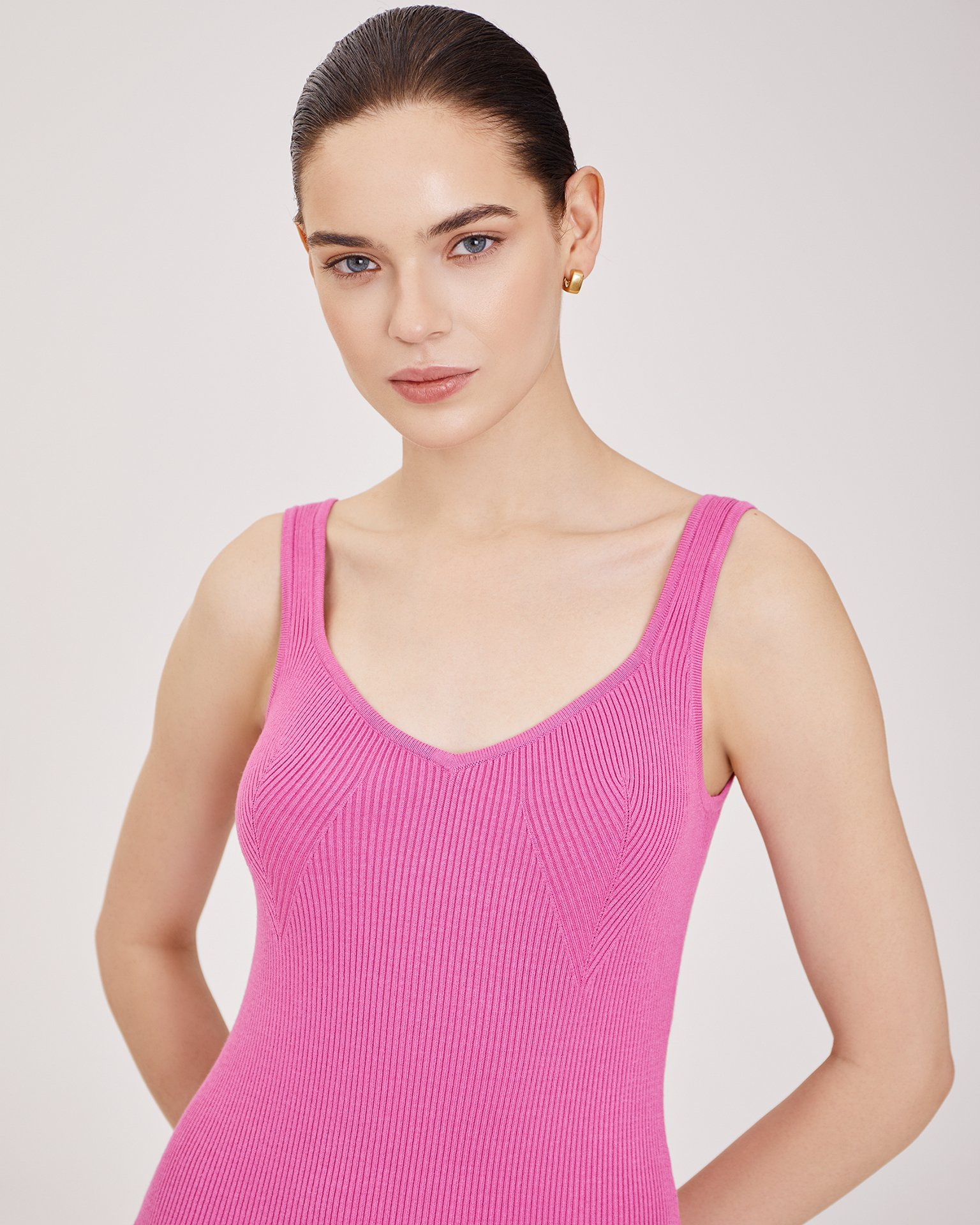 Платье на бретелях 4