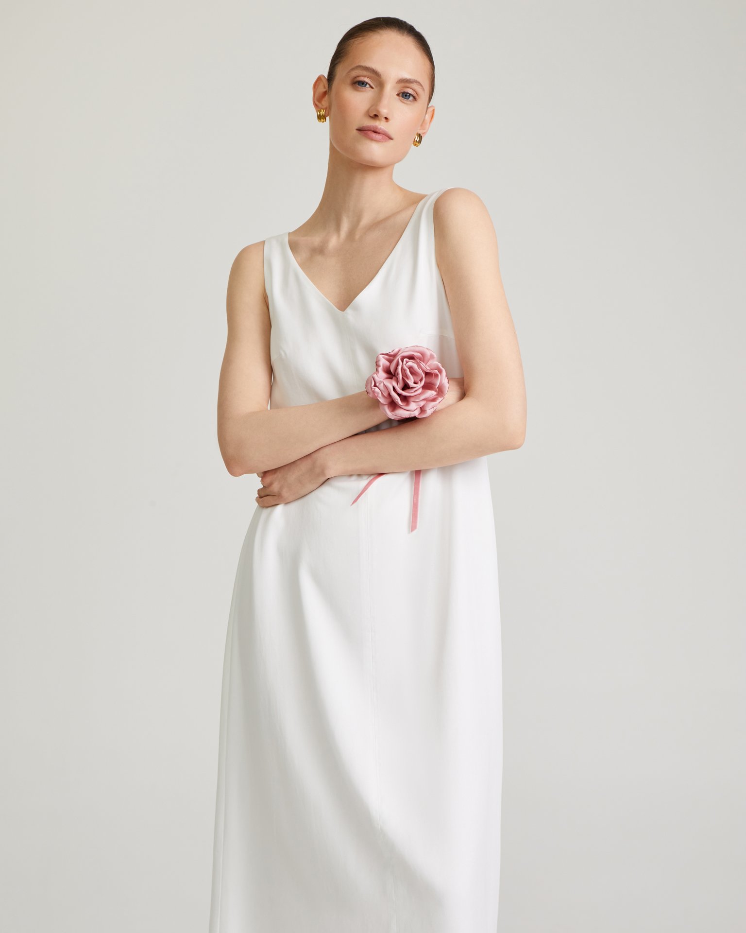 Платье на широких бретелях 1