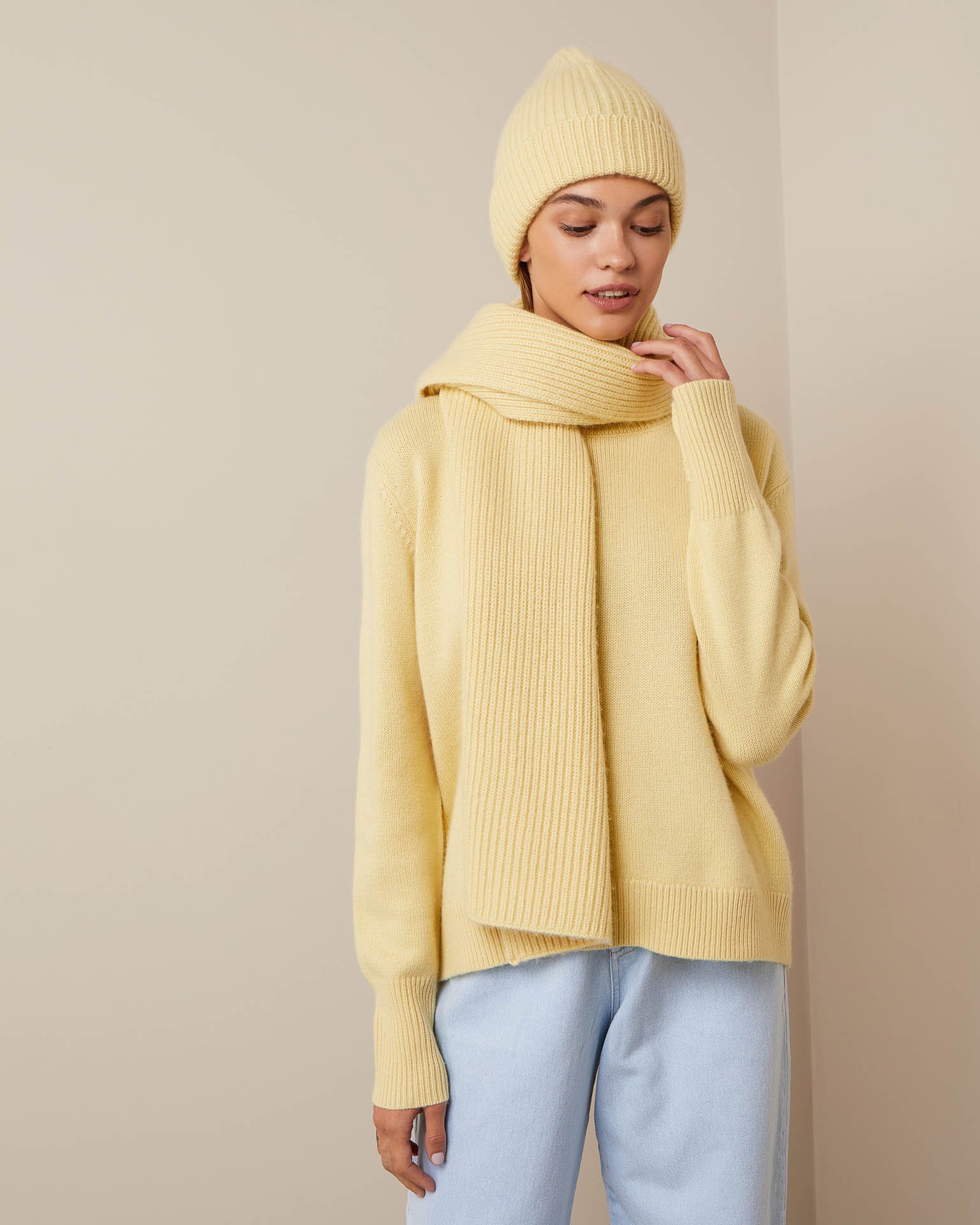 Шарф из шерсти и кашемира 2