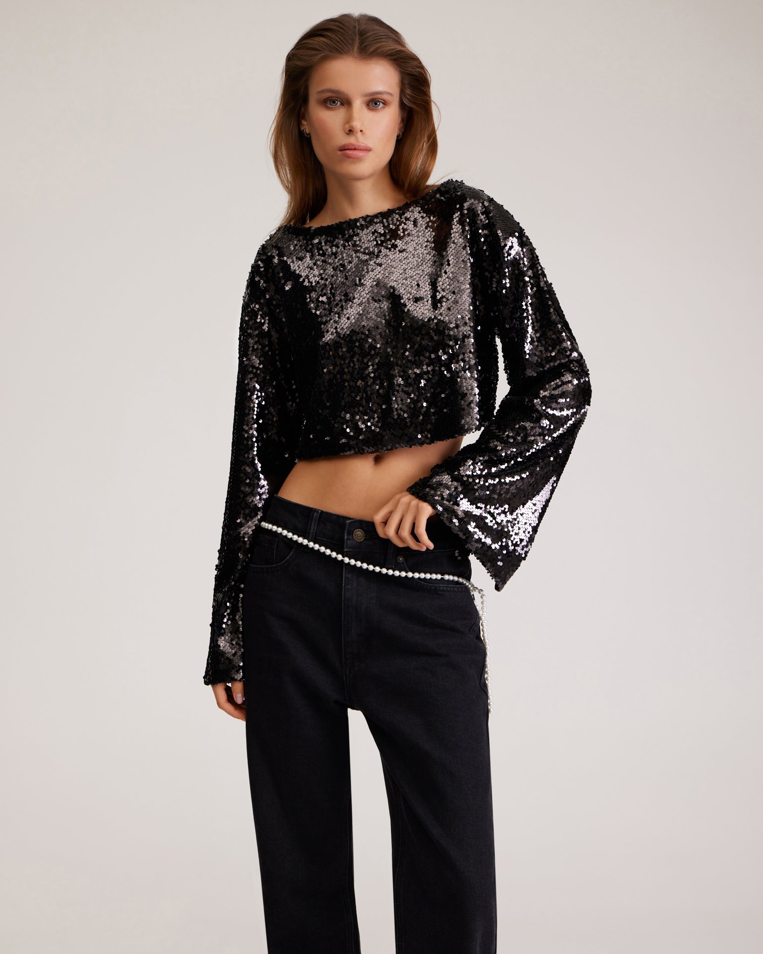 Черный топ с пайетками 9