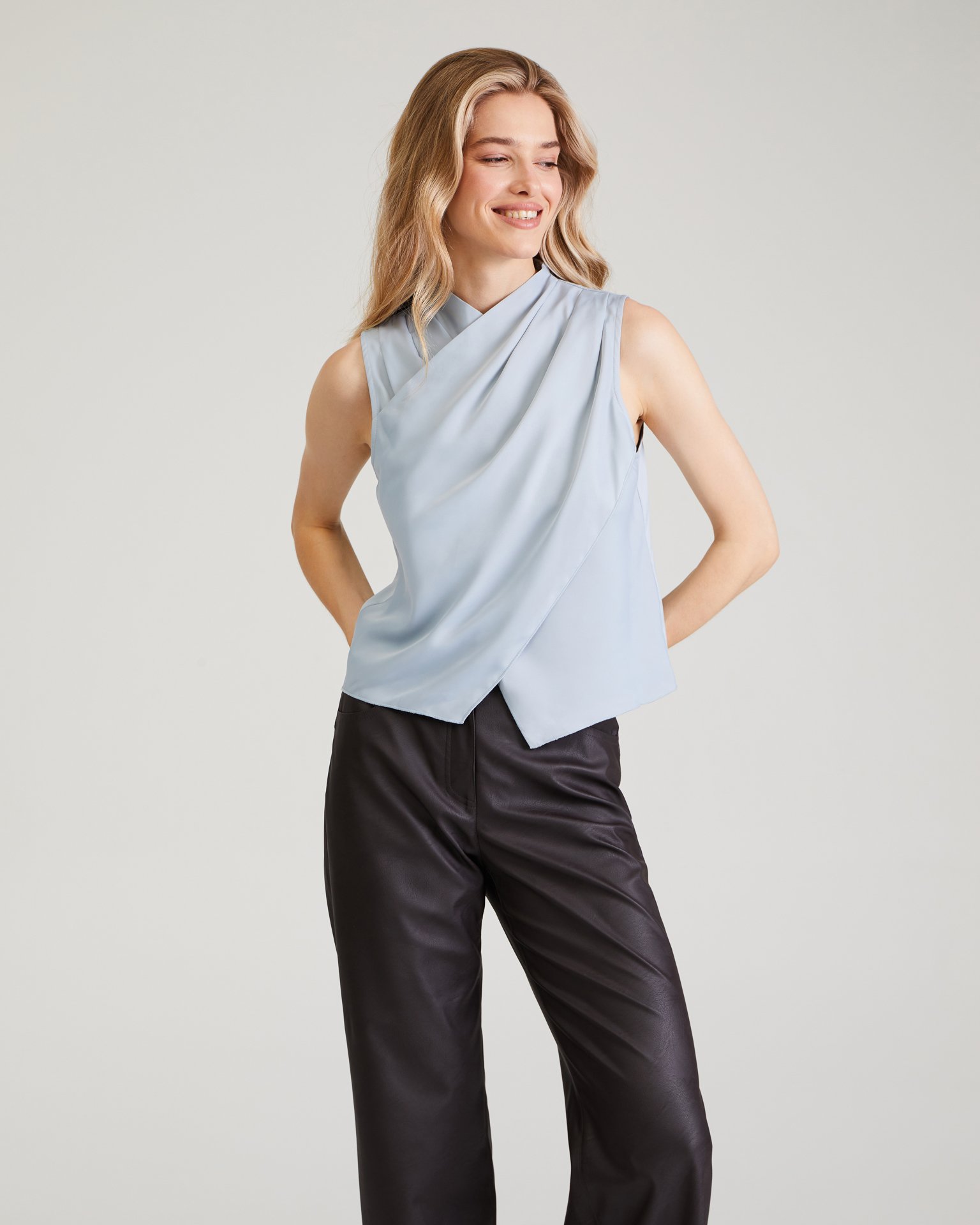 Брюки из эко-кожи 6