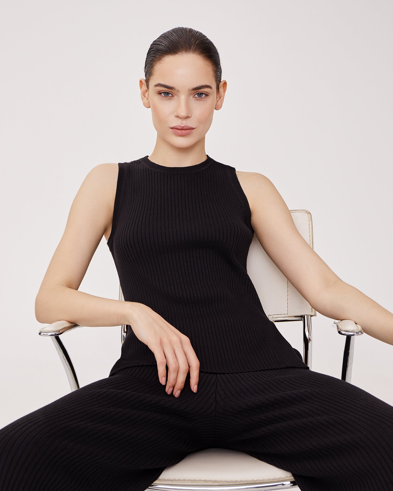 Брюки с разрезами по бокам 5