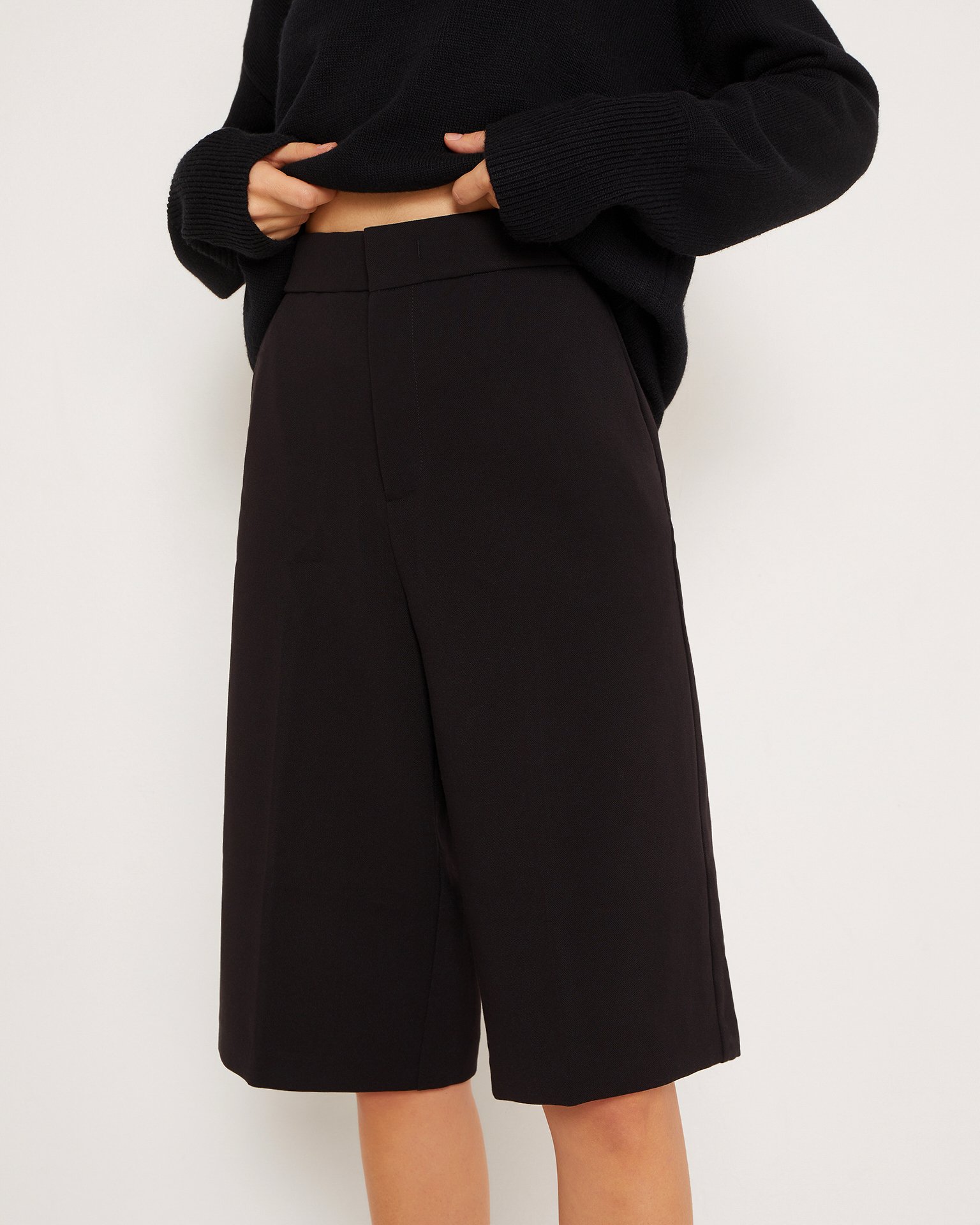 Bermuda shorts with pressed creases 5