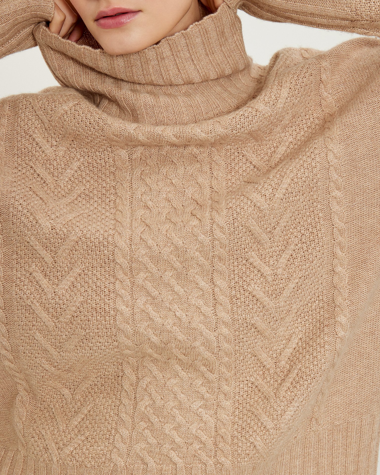 Chunky-knit sweater 6