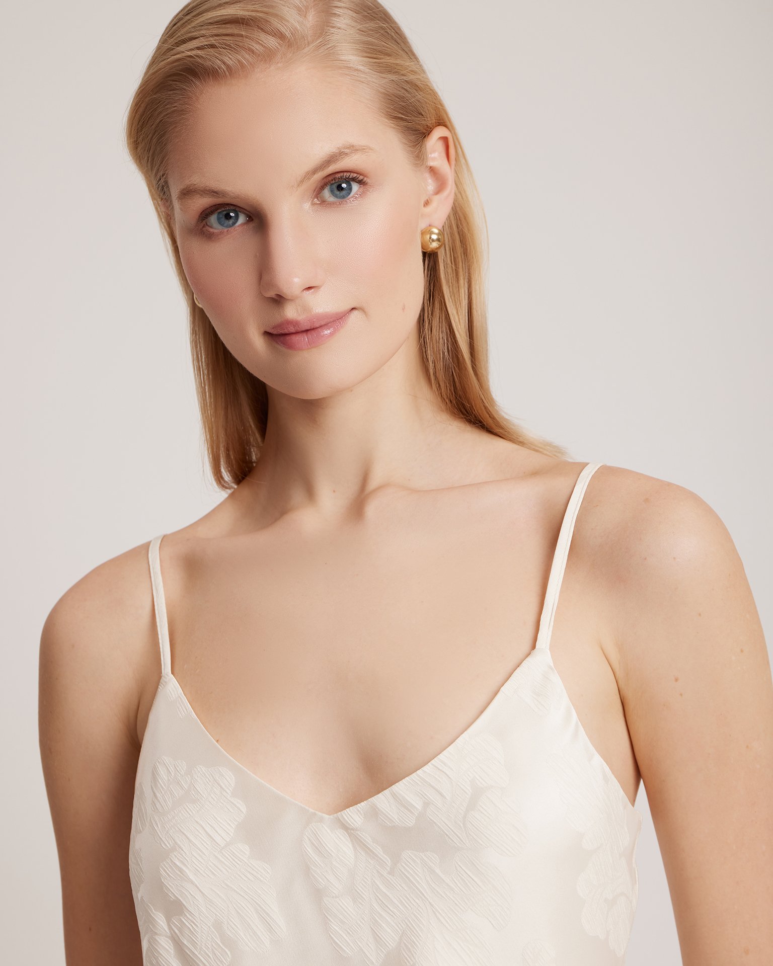 Топ на тонких бретелях 5