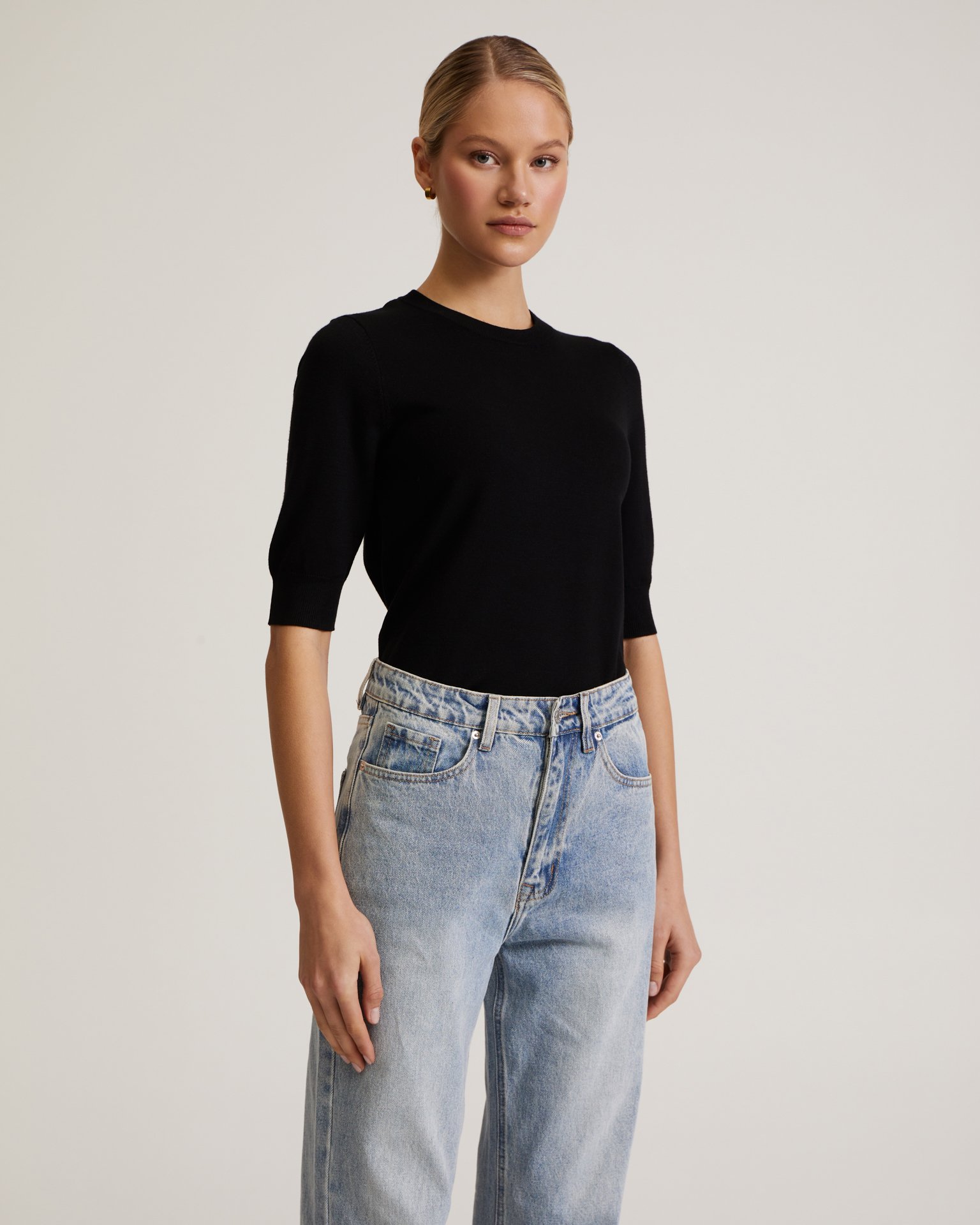 Джинсы с потертостями 6