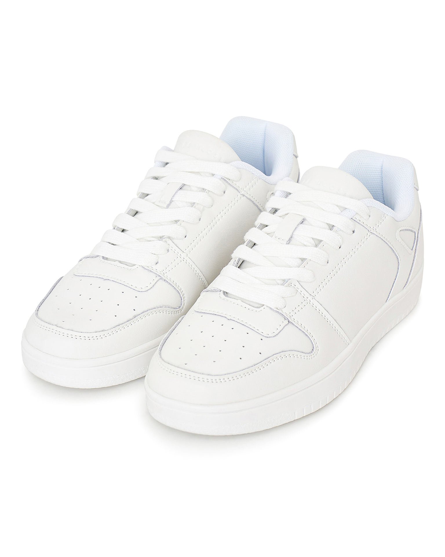 Белые кеды из натуральной кожи 1