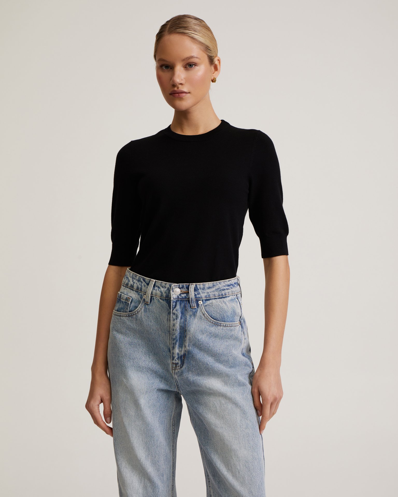 Джинсы с потертостями 5