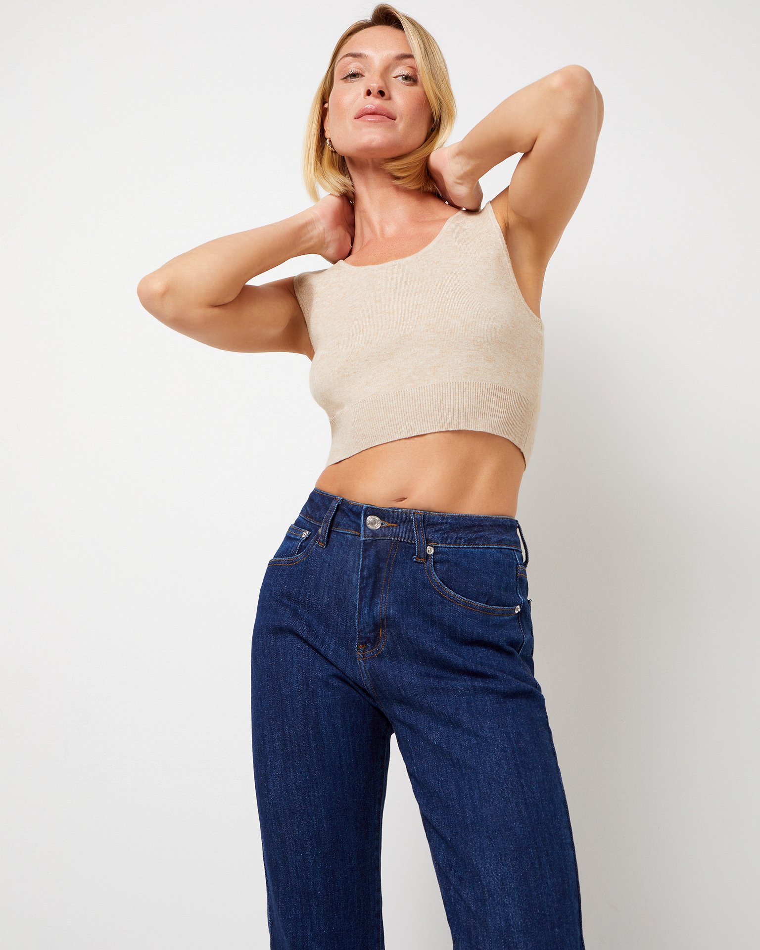 Джинсы прямого кроя 1