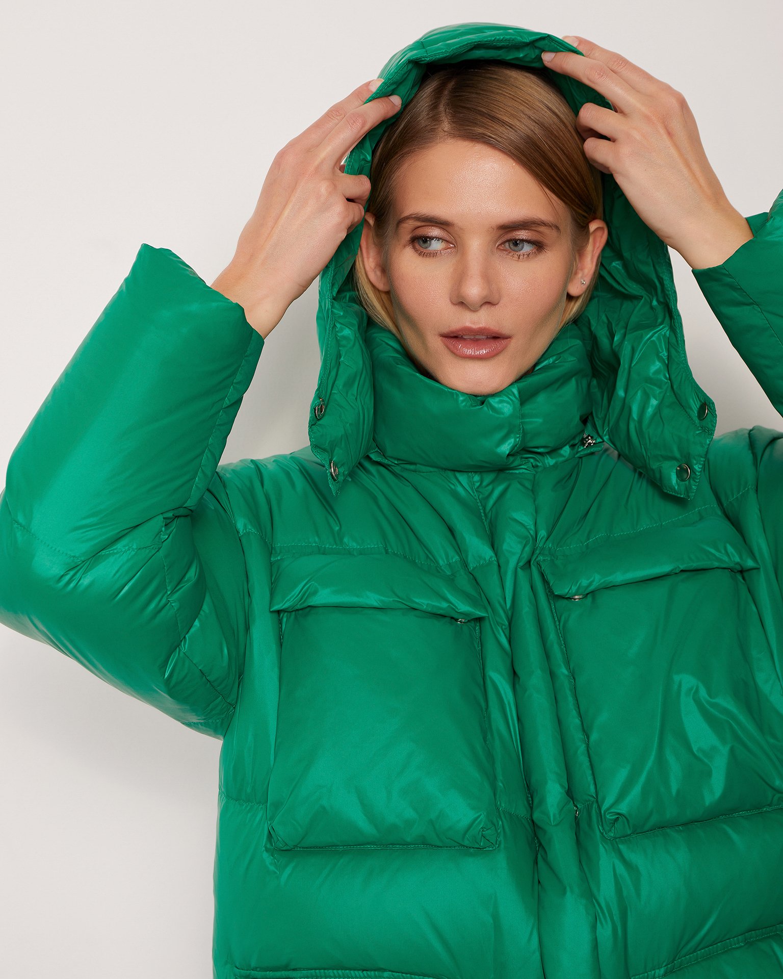 Пуховик зеленого цвета 6