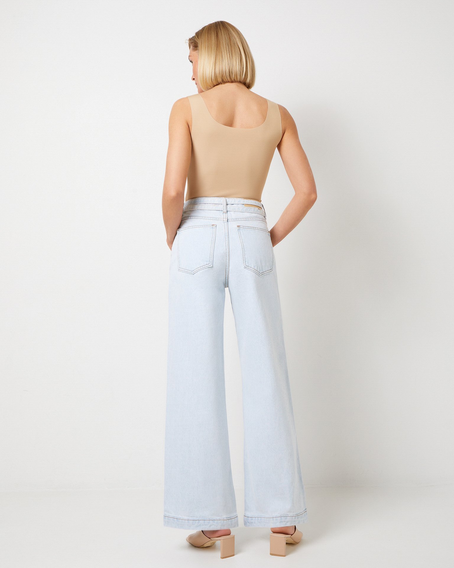 Джинсы с поясом 3