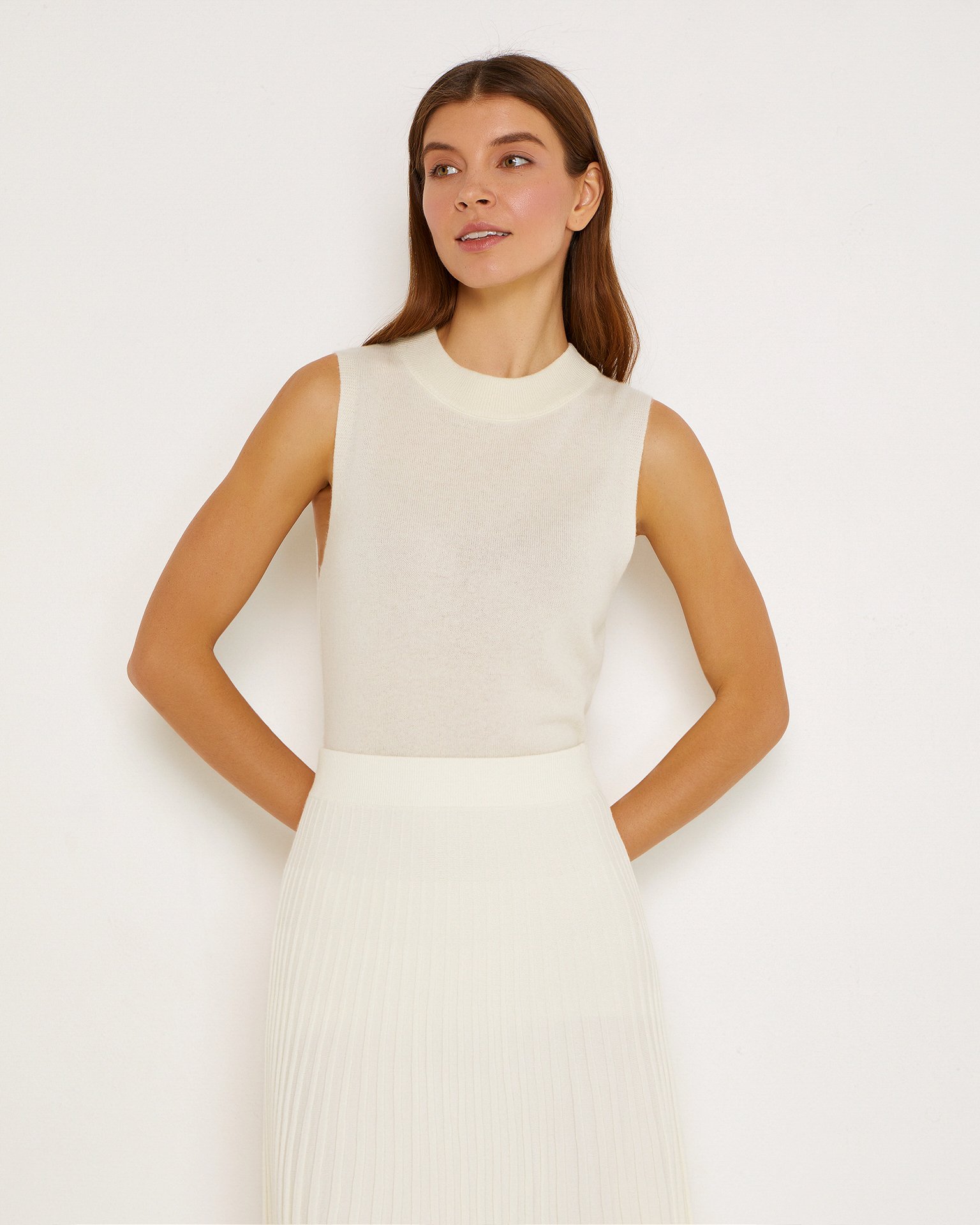 Топ без рукавов 1