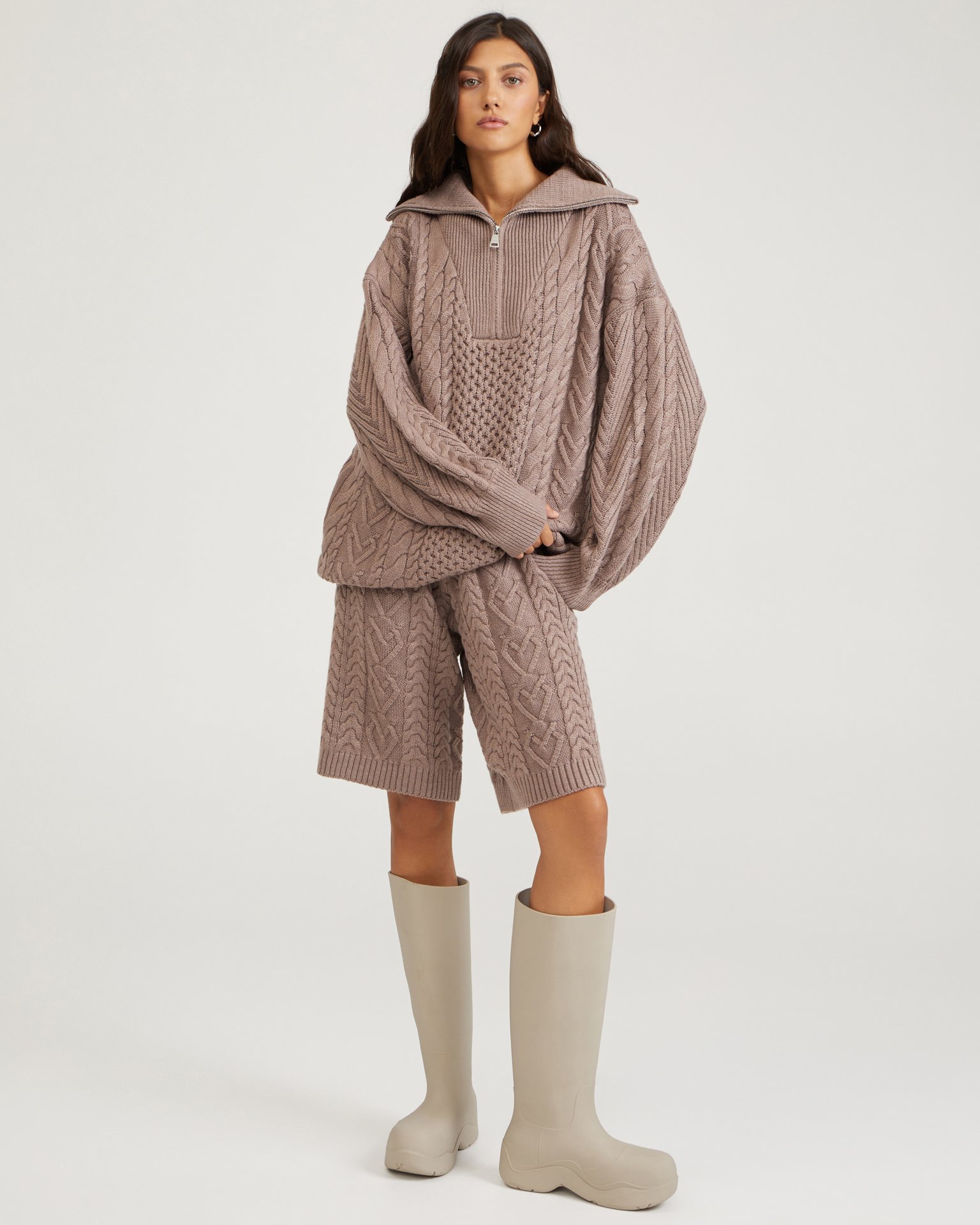 Вязаные шорты-бермуды 1