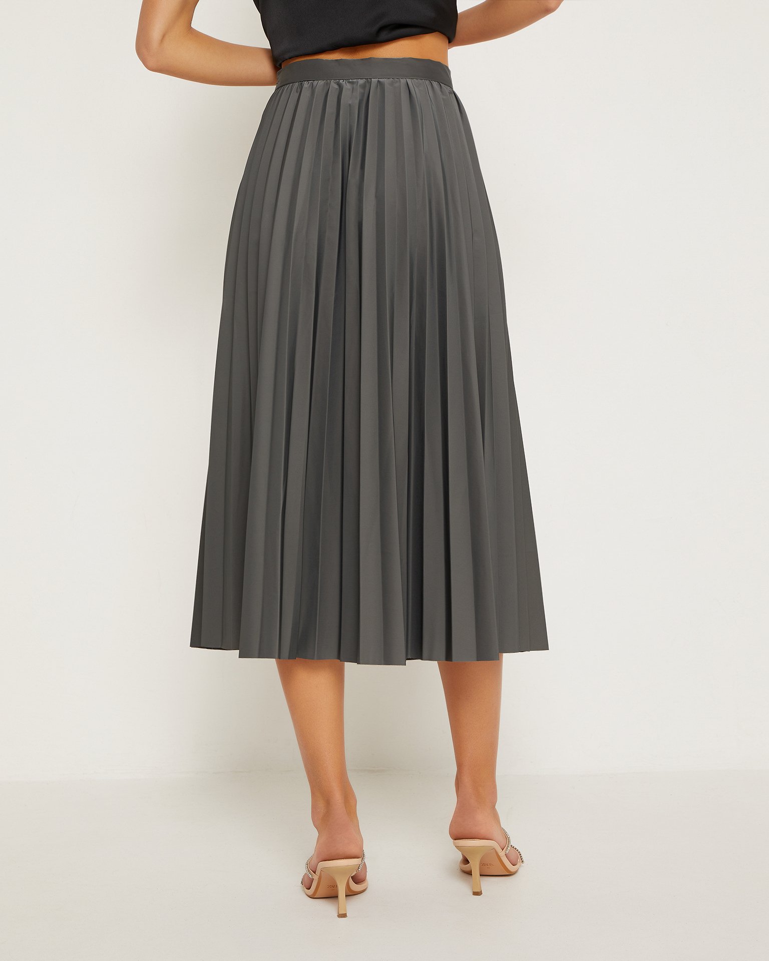 Длинная юбка-плиссе в графитовом цвете 4