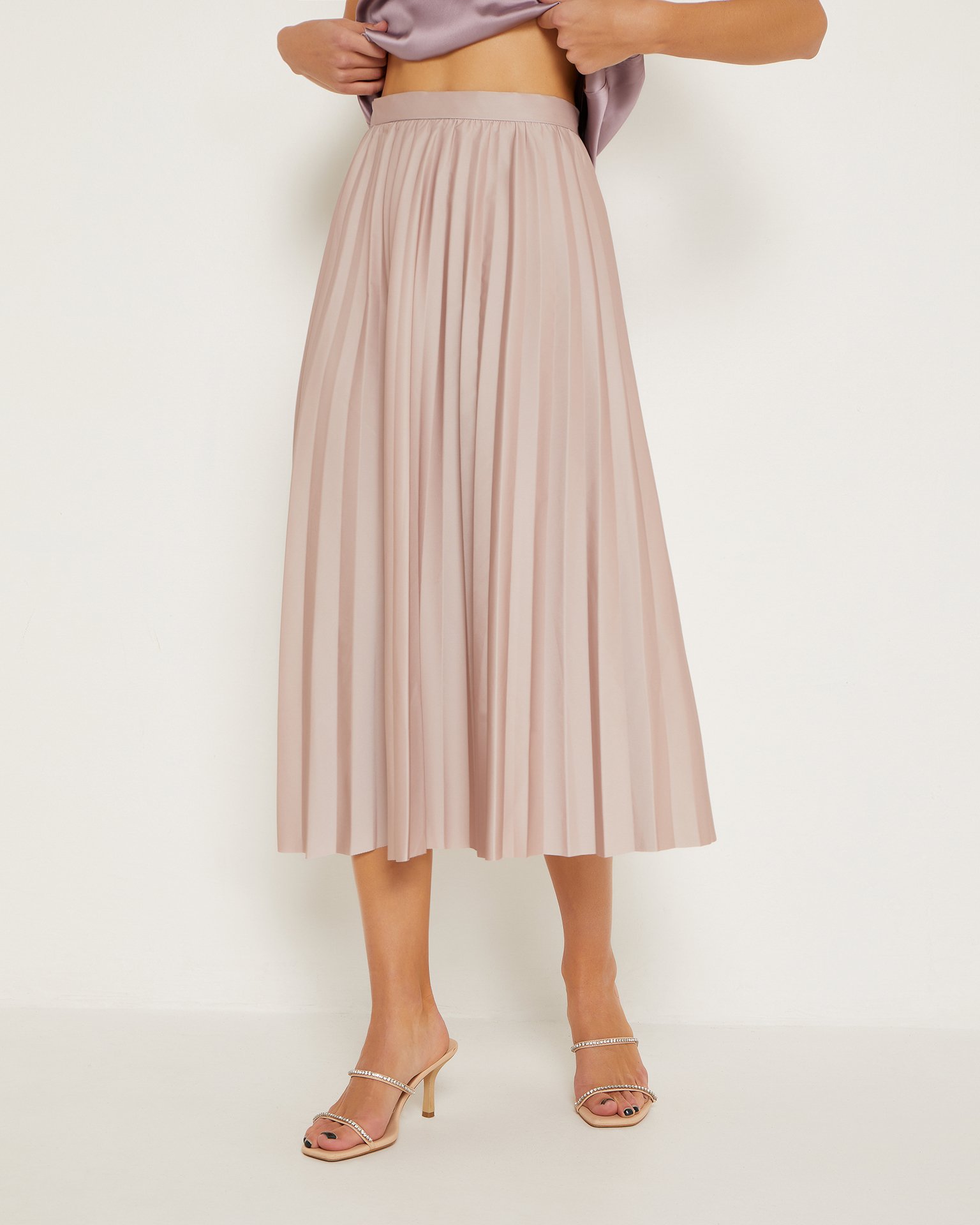 Длинная юбка-плиссе в бежевом цвете 5