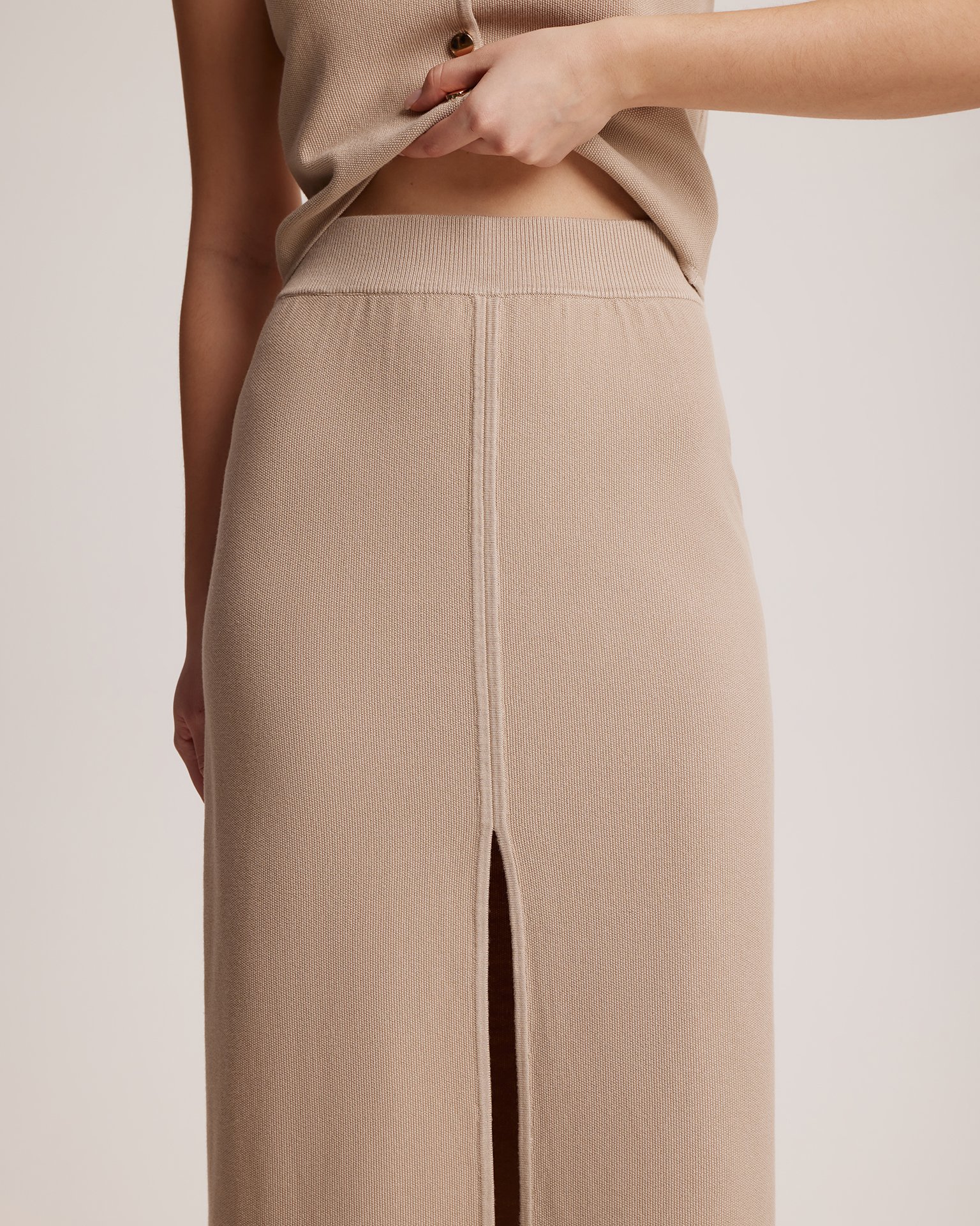 Однотонная юбка 5