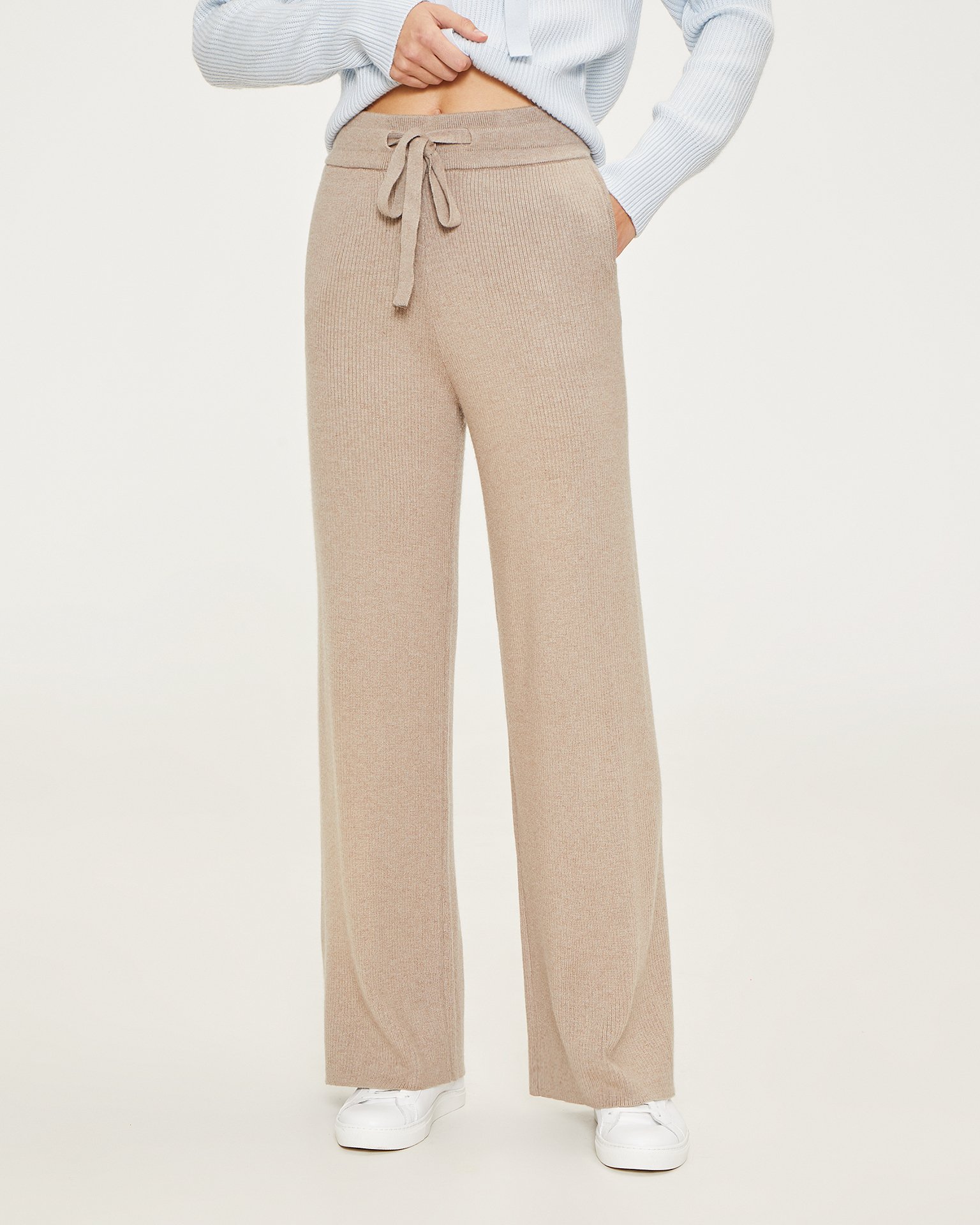 Wide-leg elasticated trousers 4