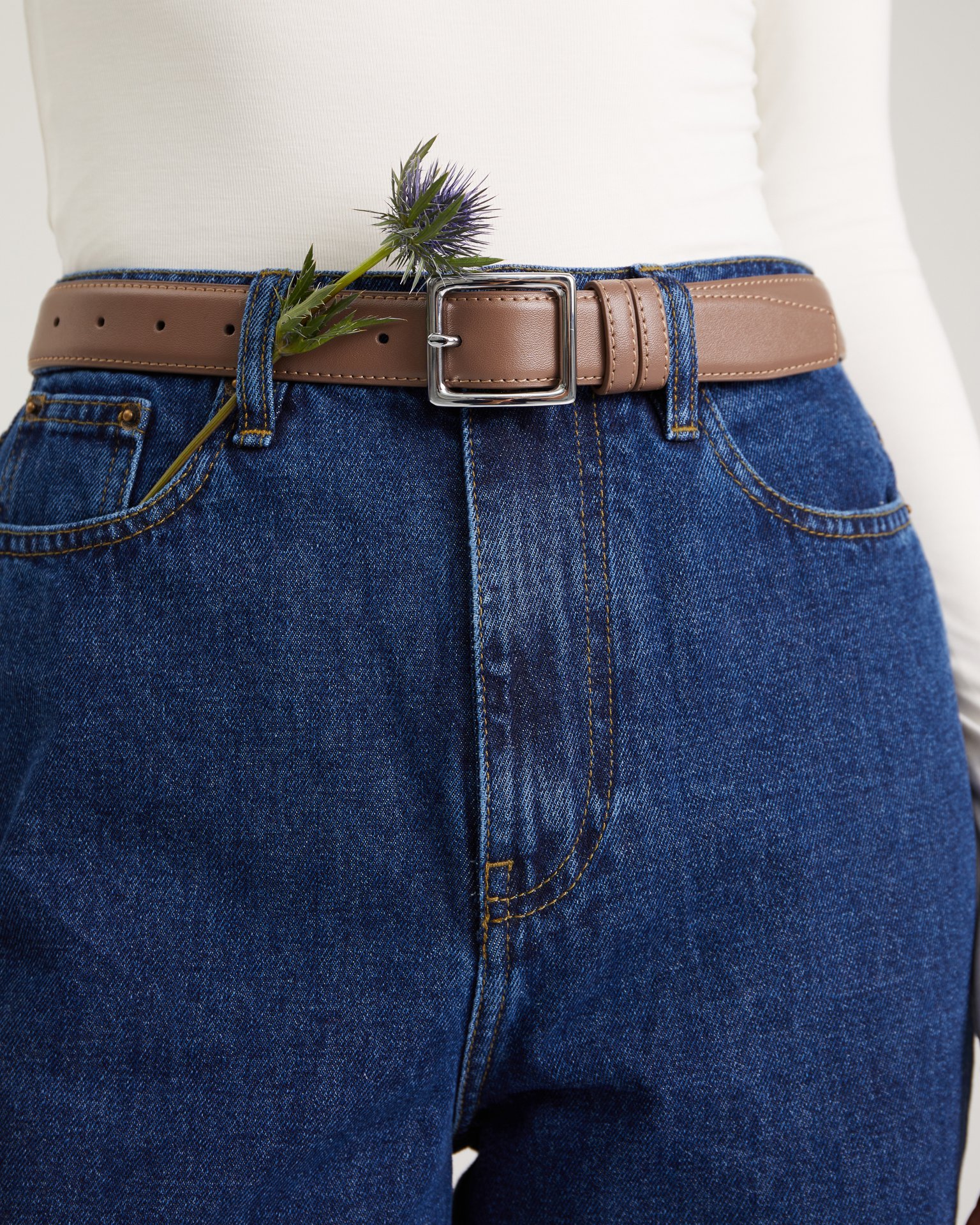 Коричневый кожаный ремень 2