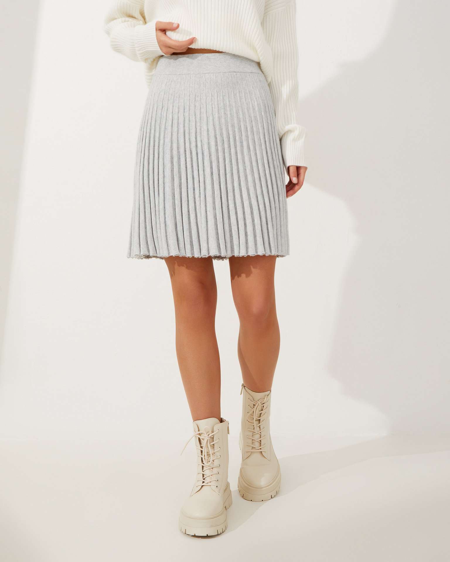 Серая юбка-плиссе 4