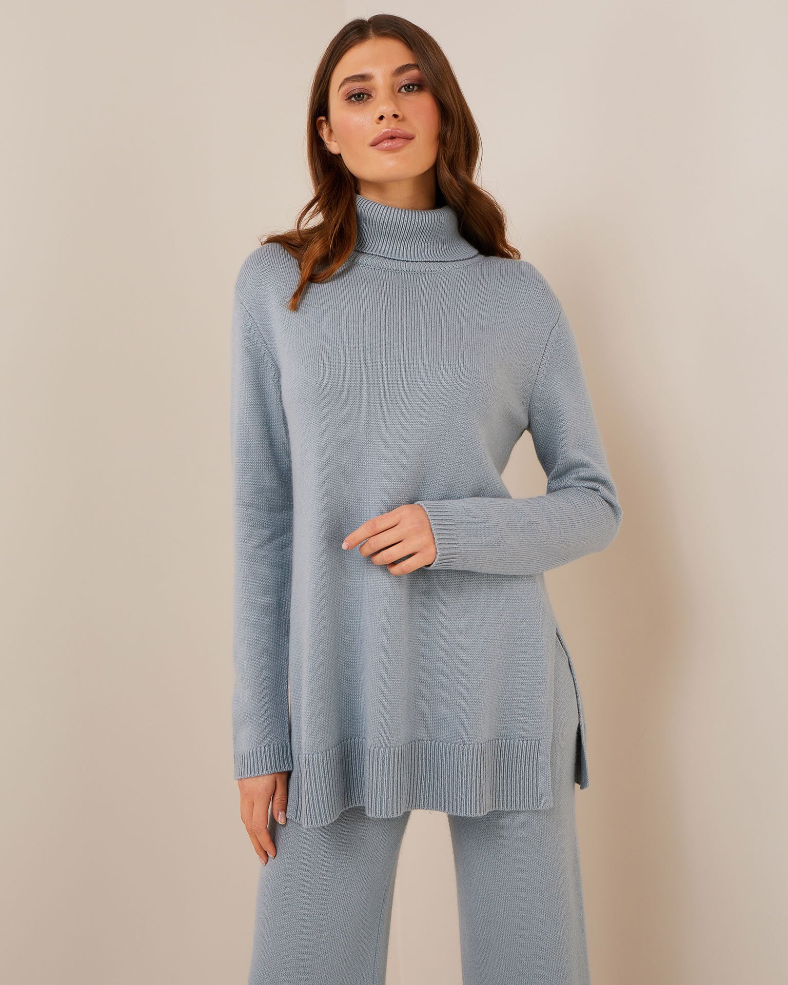 Костюм с широкими брюками 1