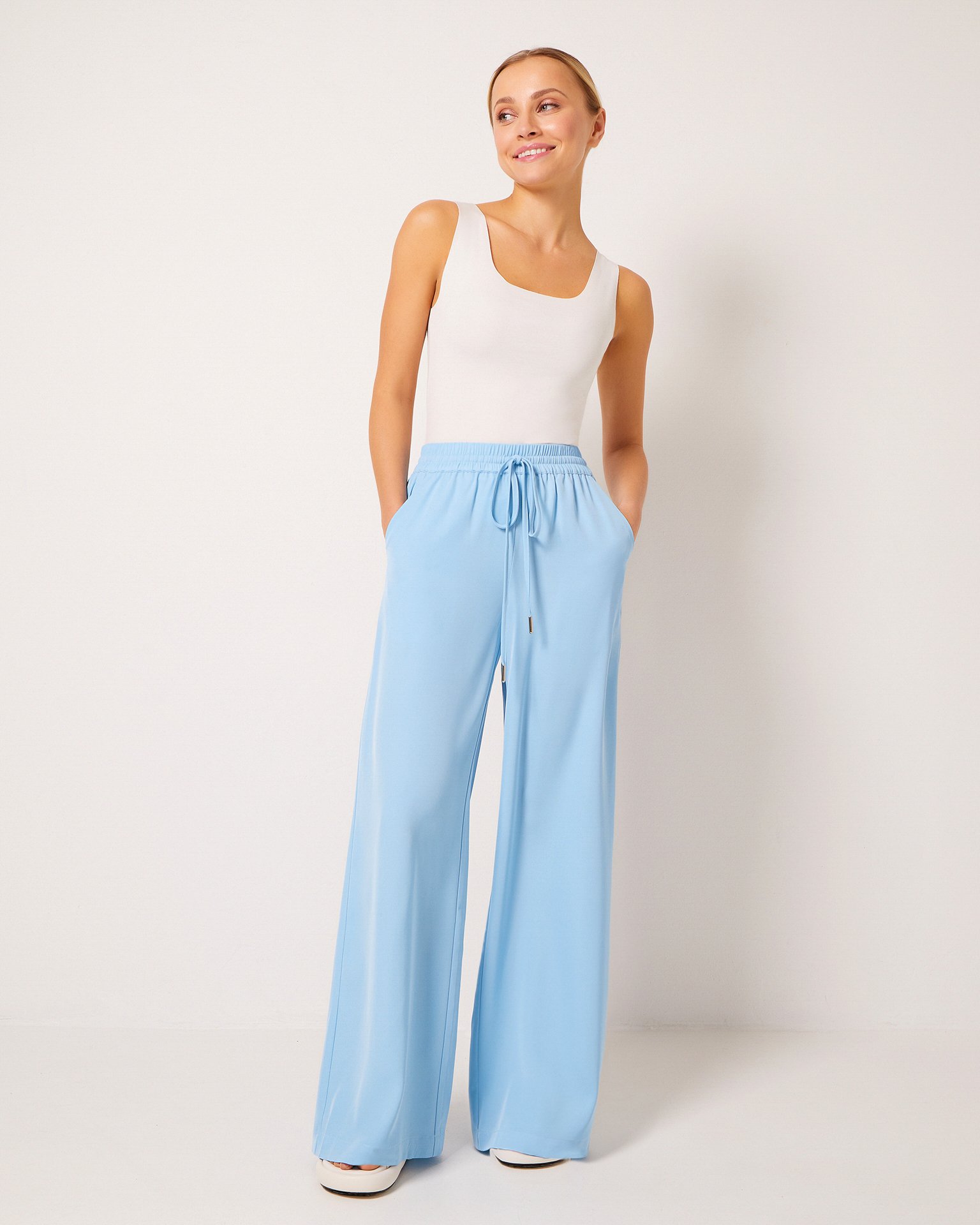 Elasticated waist wide-leg trousers 2