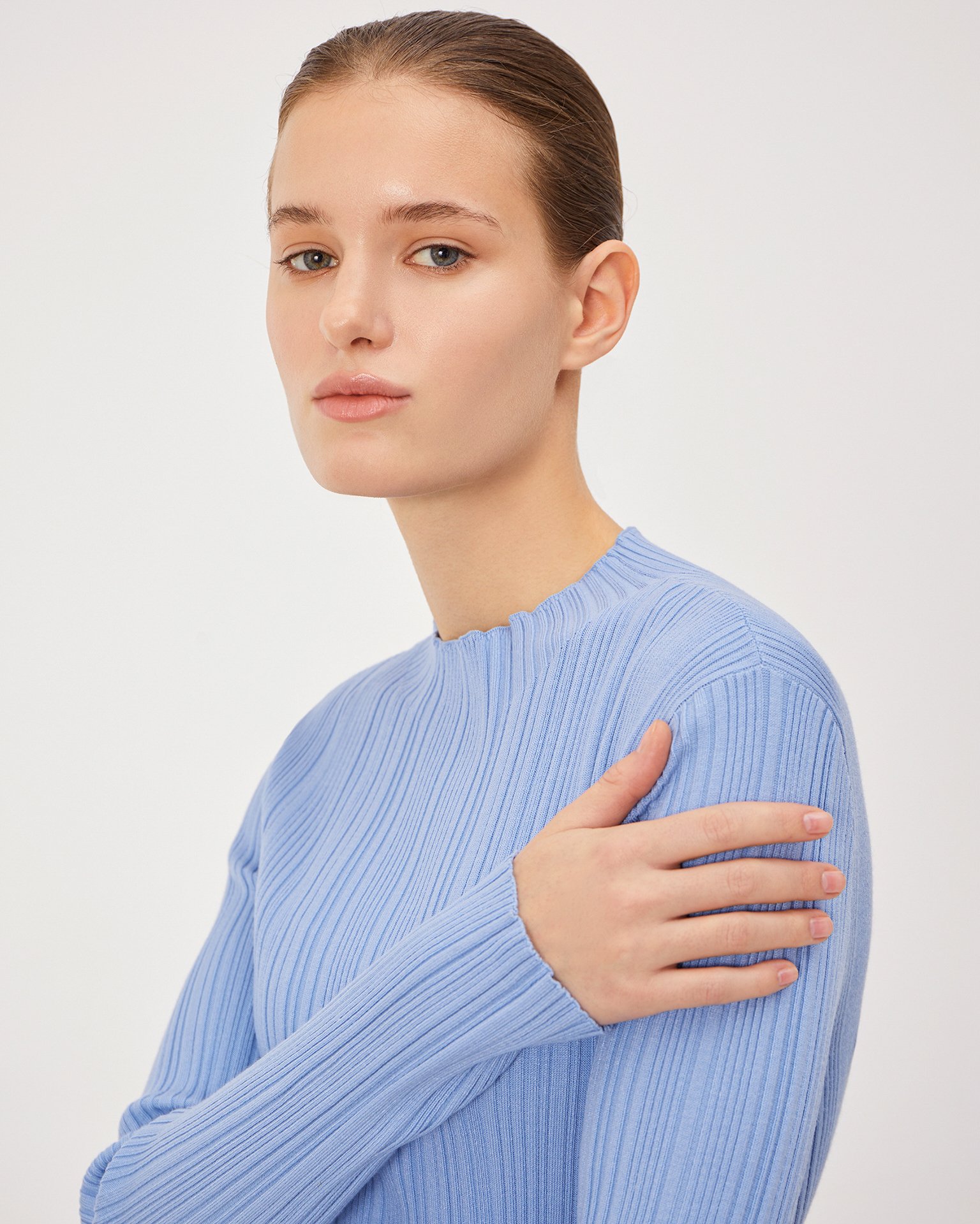 Облегающий джемпер в голубом цвете 5