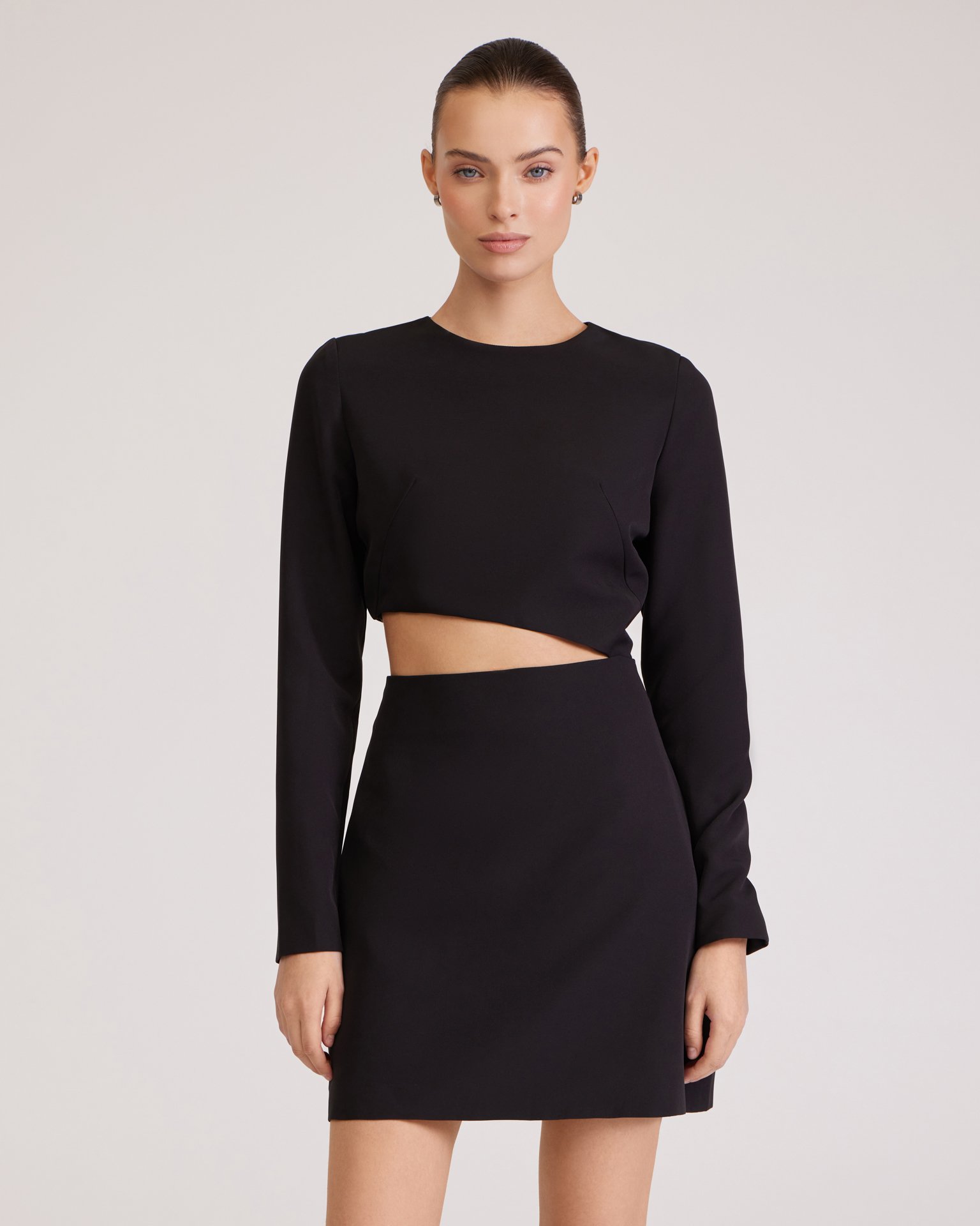 Платье с разрезом на талии 5