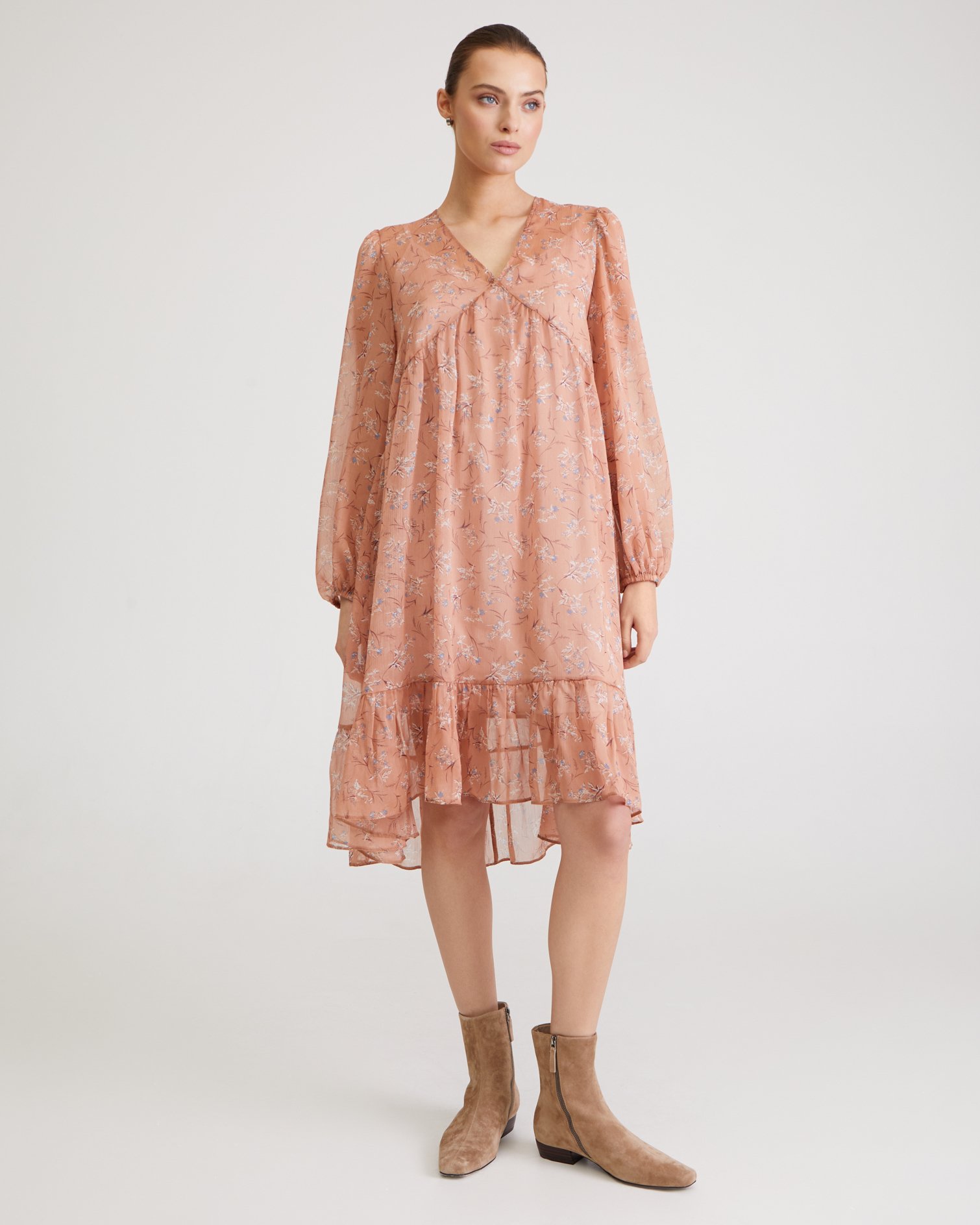 Dress with a high waist 2