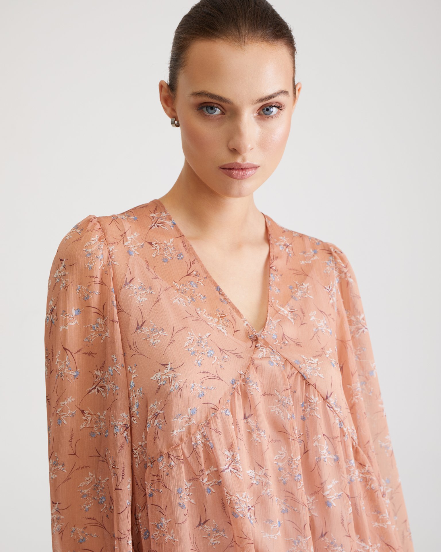 Dress with a high waist 5