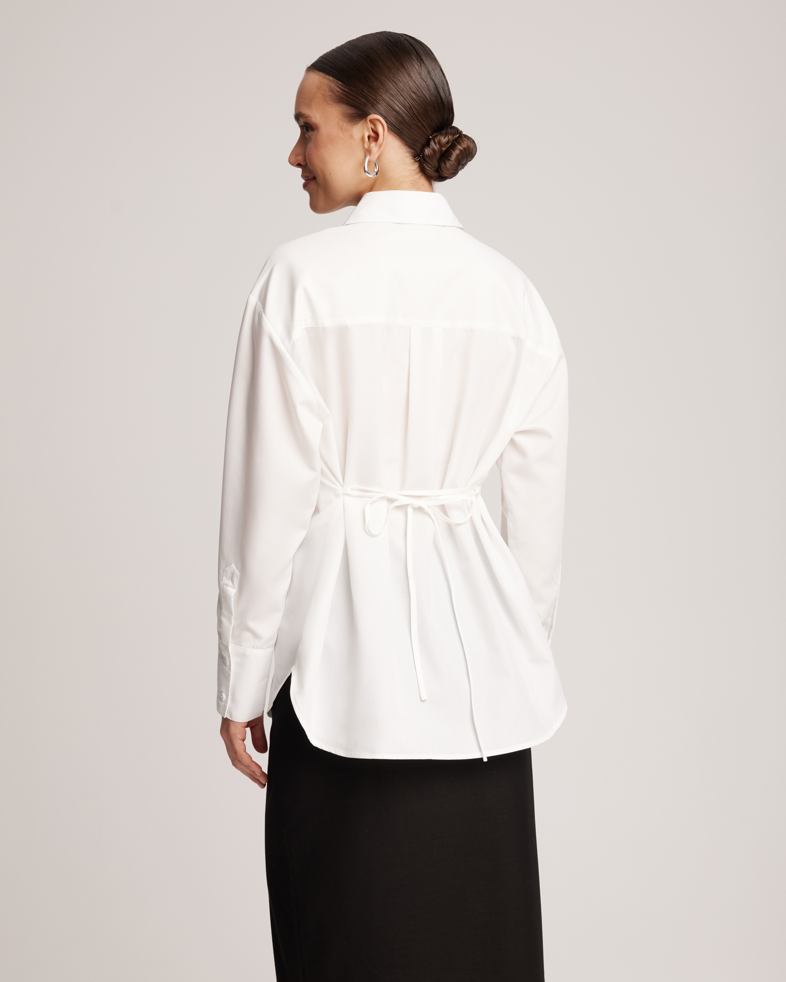 Рубашка с логотипом бренда 2