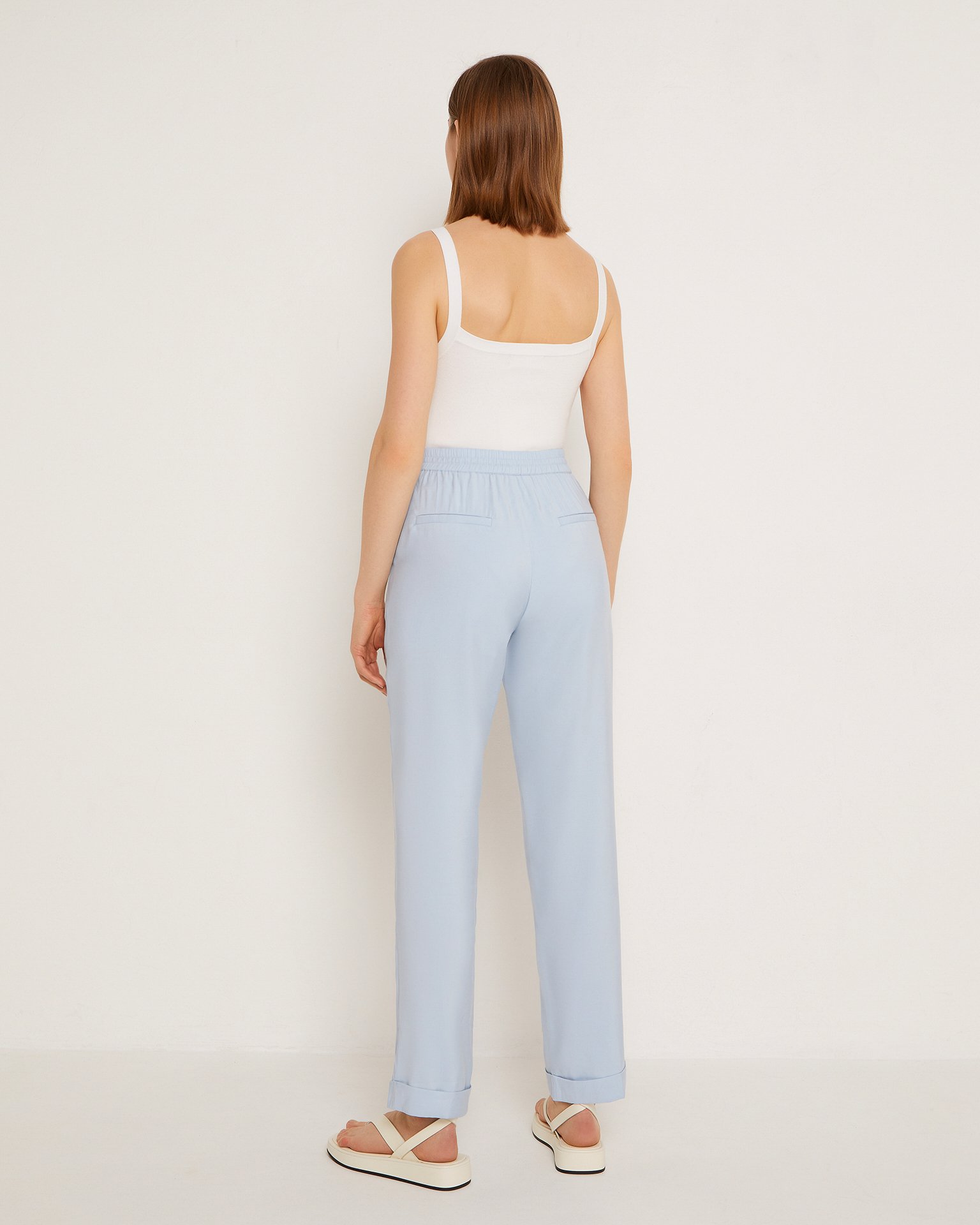 Брюки на резинке в голубом цвете 3