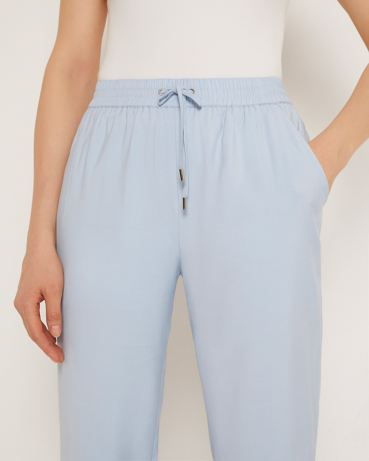 Брюки на резинке в голубом цвете 4