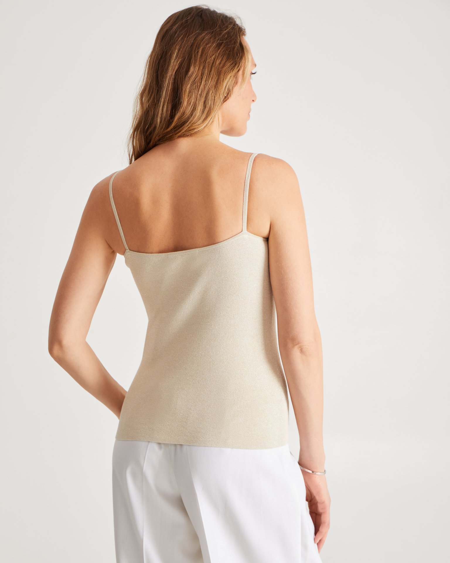 Топ золотого оттенка 4