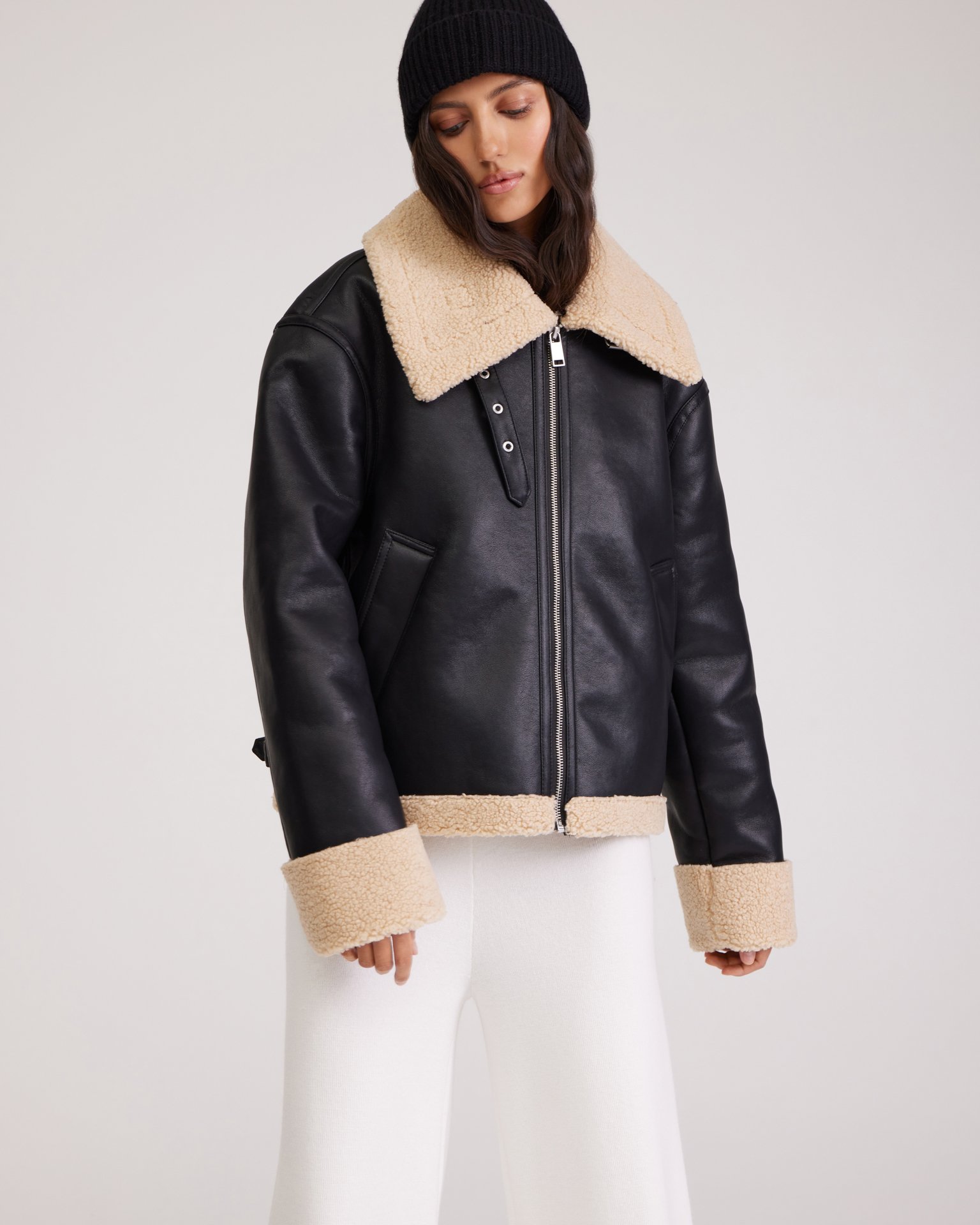 Дубленка в черном цвете 5