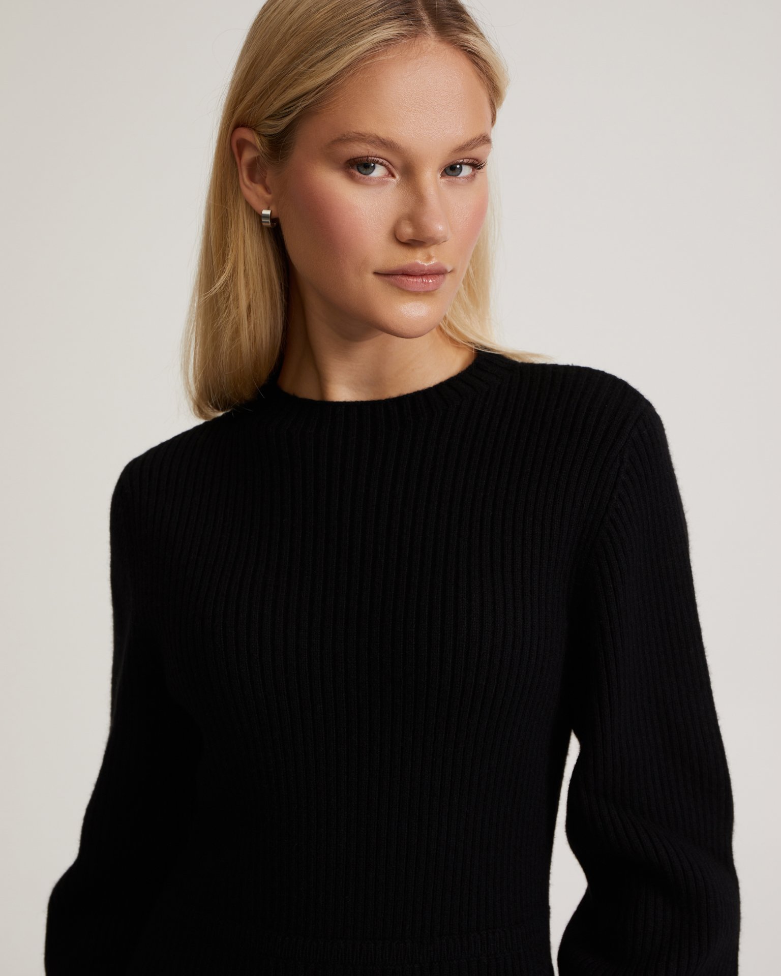 Платье с объемными рукавами 9