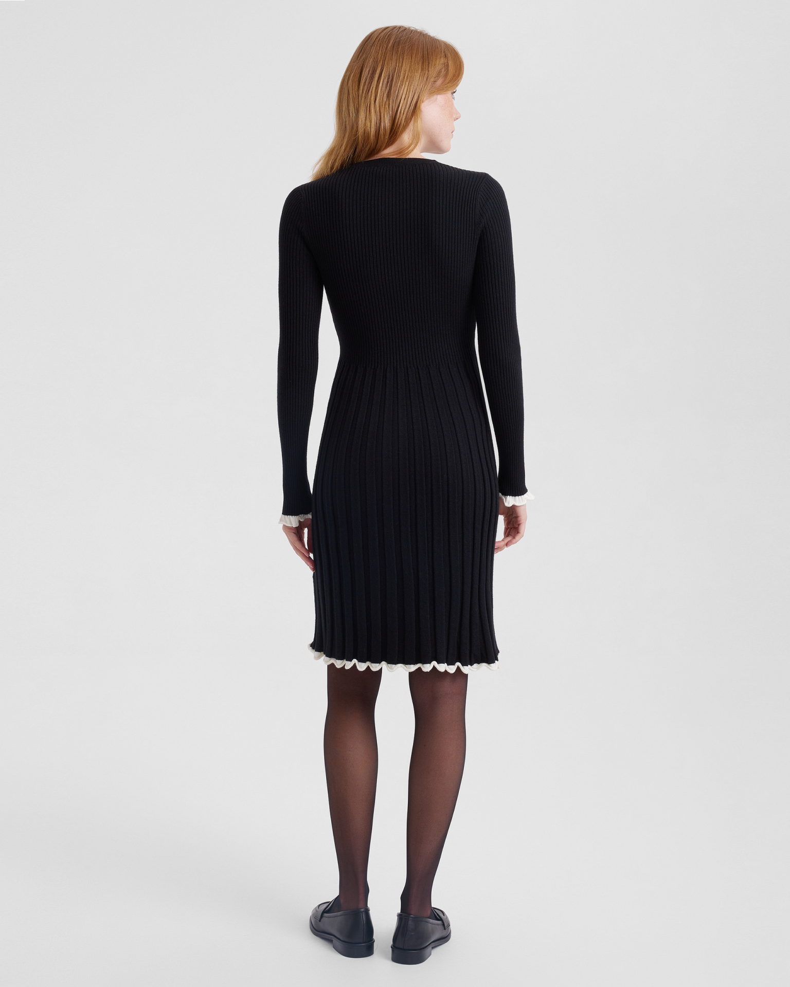 Платье с удлиненным рукавом 6