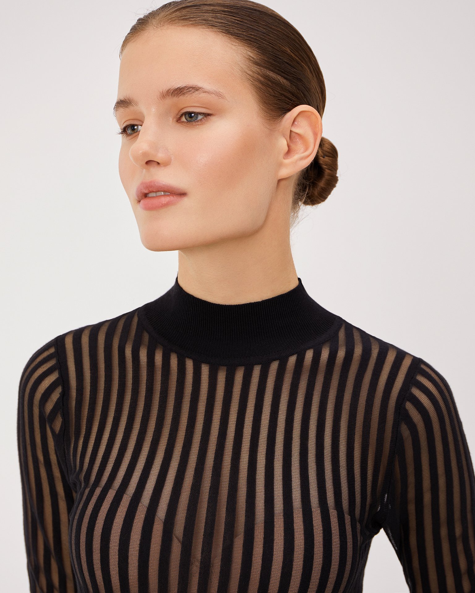 Топ с воротником стойкой 5